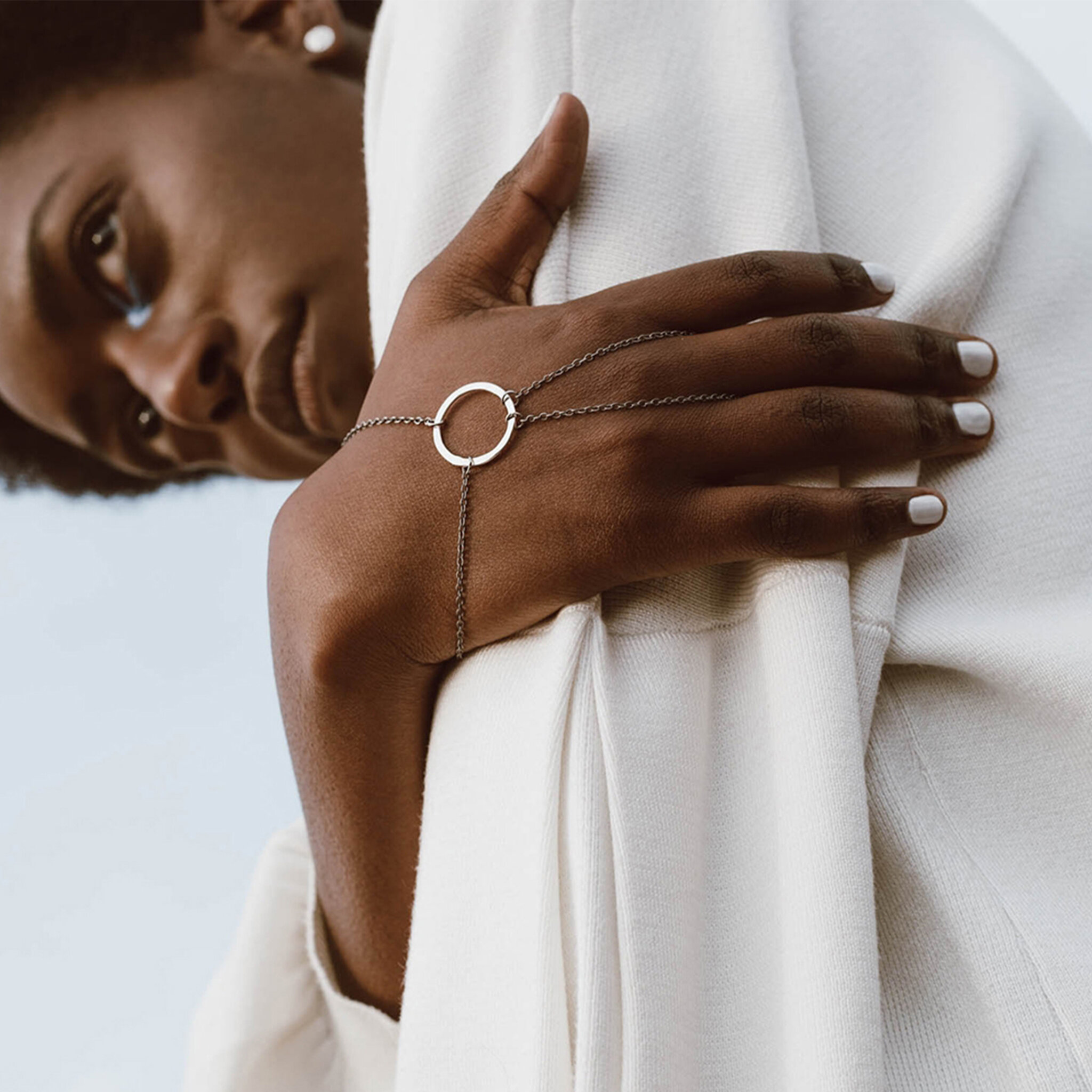 Handsmycke silverring av Mia Sahlberg, silver