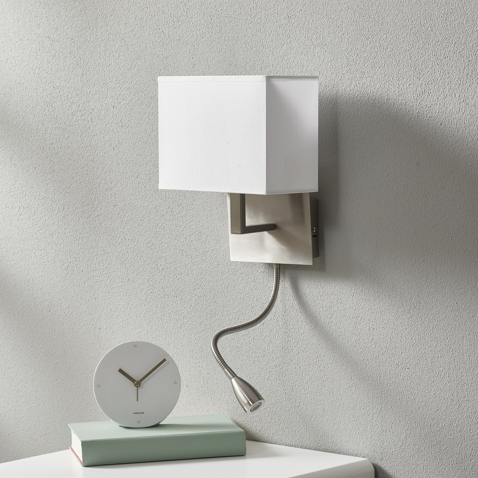 Vägglampa 6519 med LED läslampa, satin silver