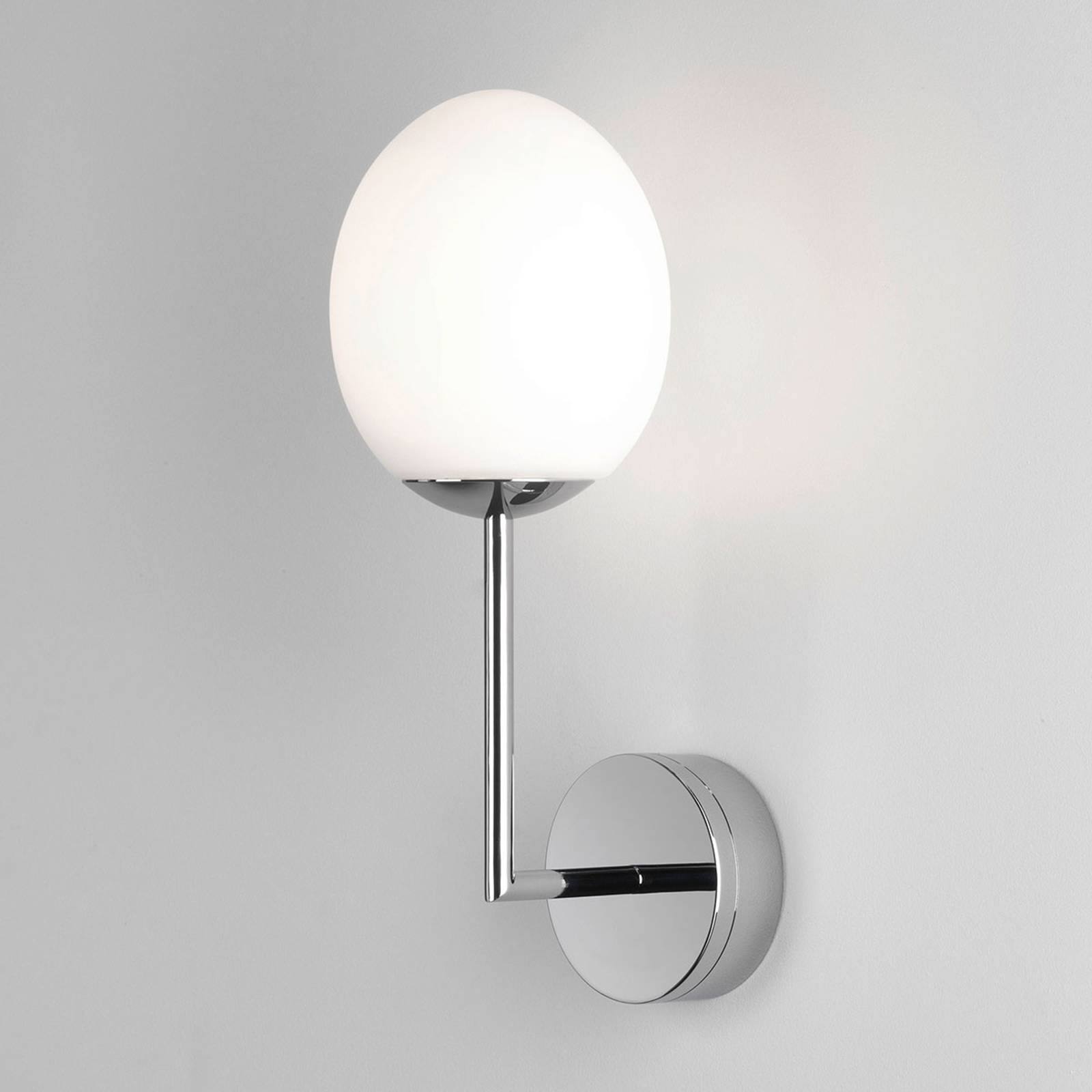 Astro Kiwi LED-vägglampa för badrummet, krom