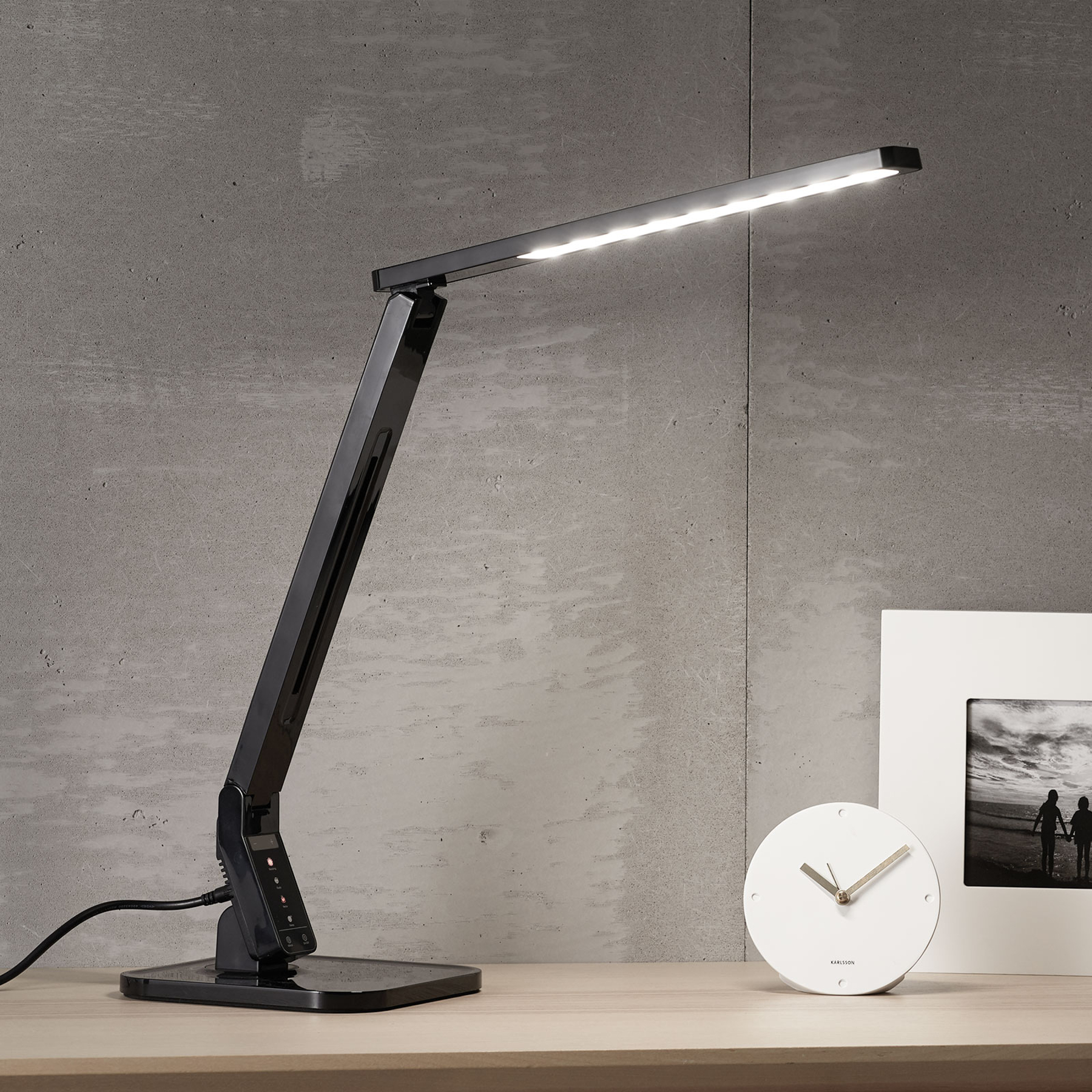 Svart LED-skrivbordslampa Eleni