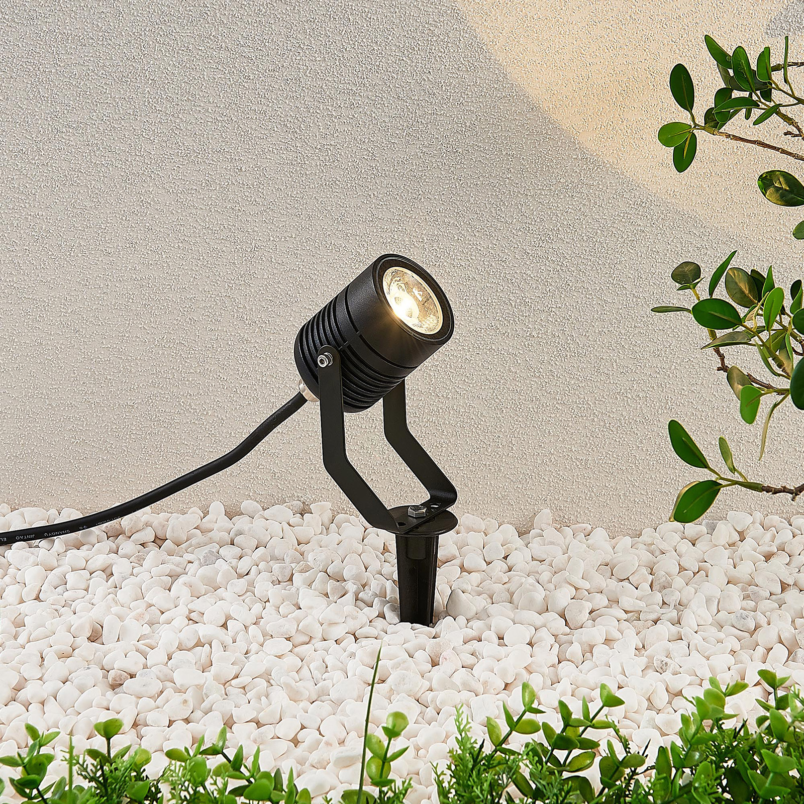 Svart LED-utomhusspotlight Maris med markspett