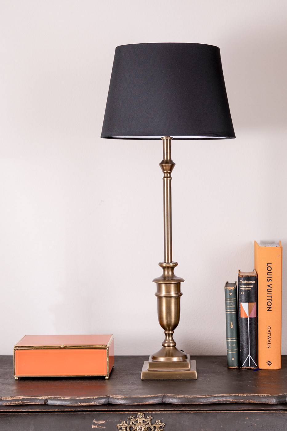 Lampfot Albertina