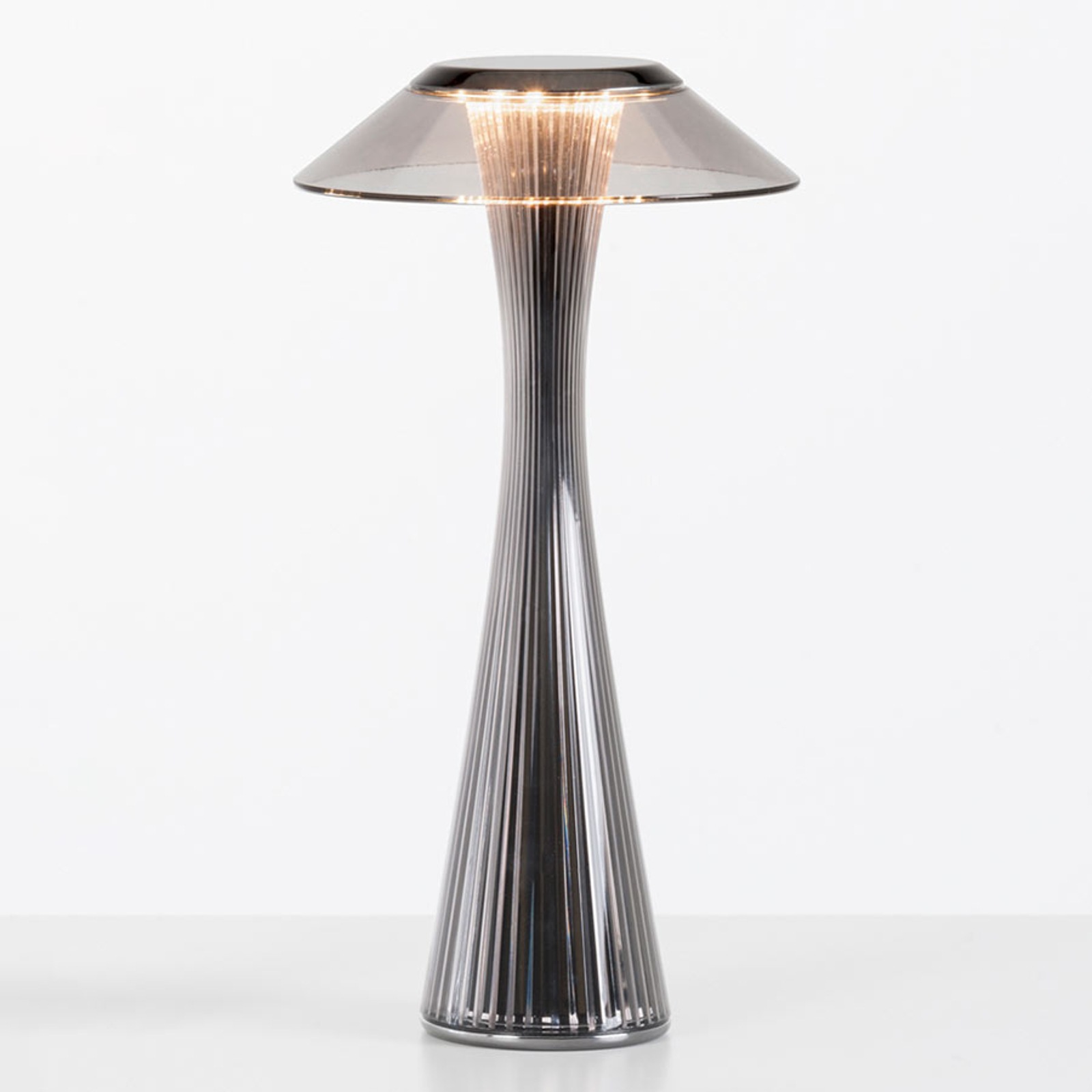 Kartell Space - LED-designer-bordslampa, titan