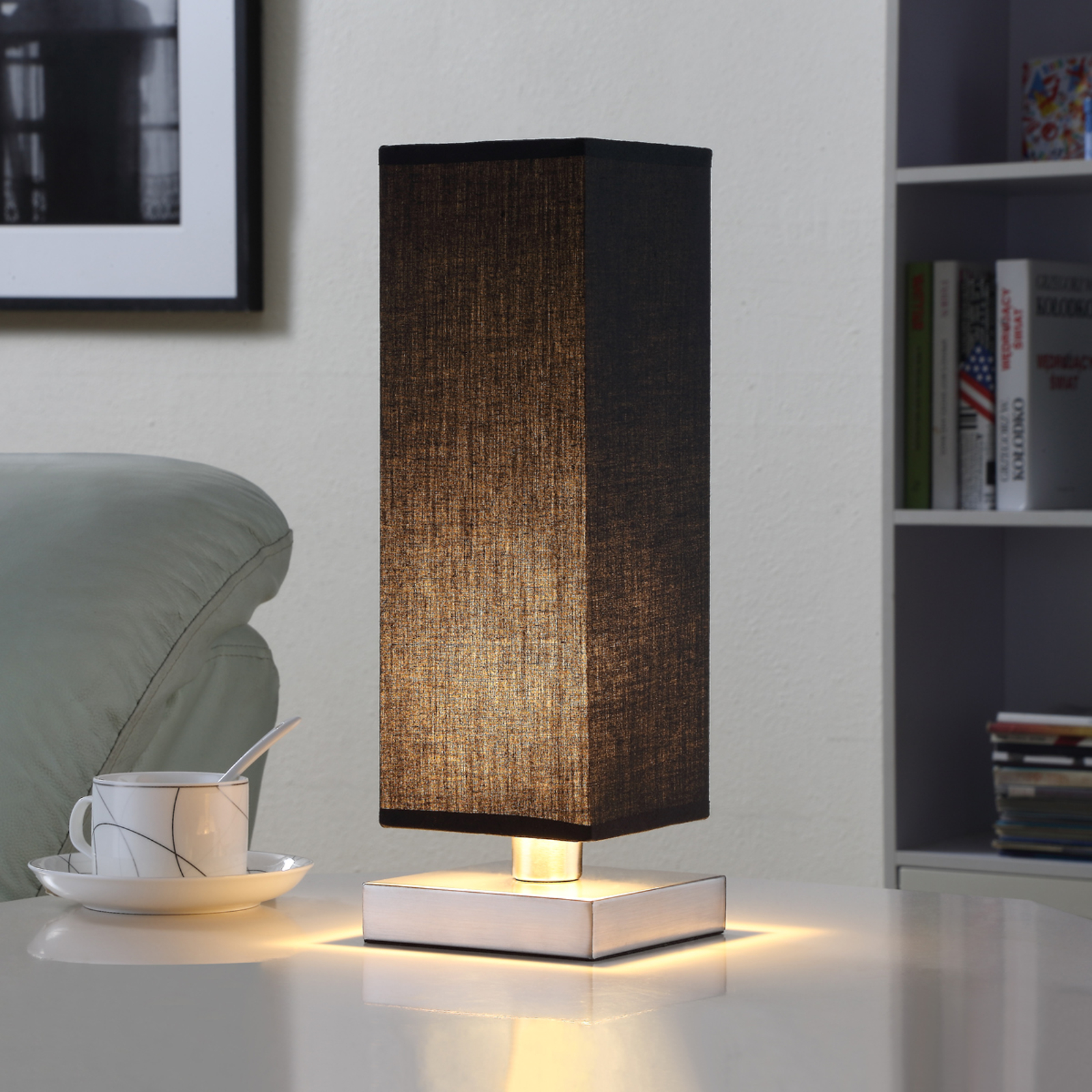 Svart tygbordslampa Martje med LED-lampa
