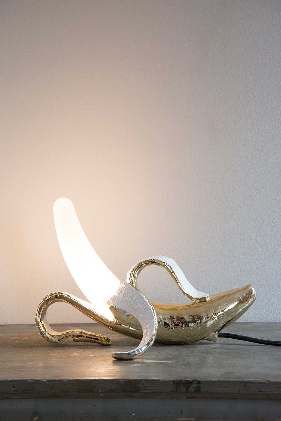 Bordslampa Banana Huey