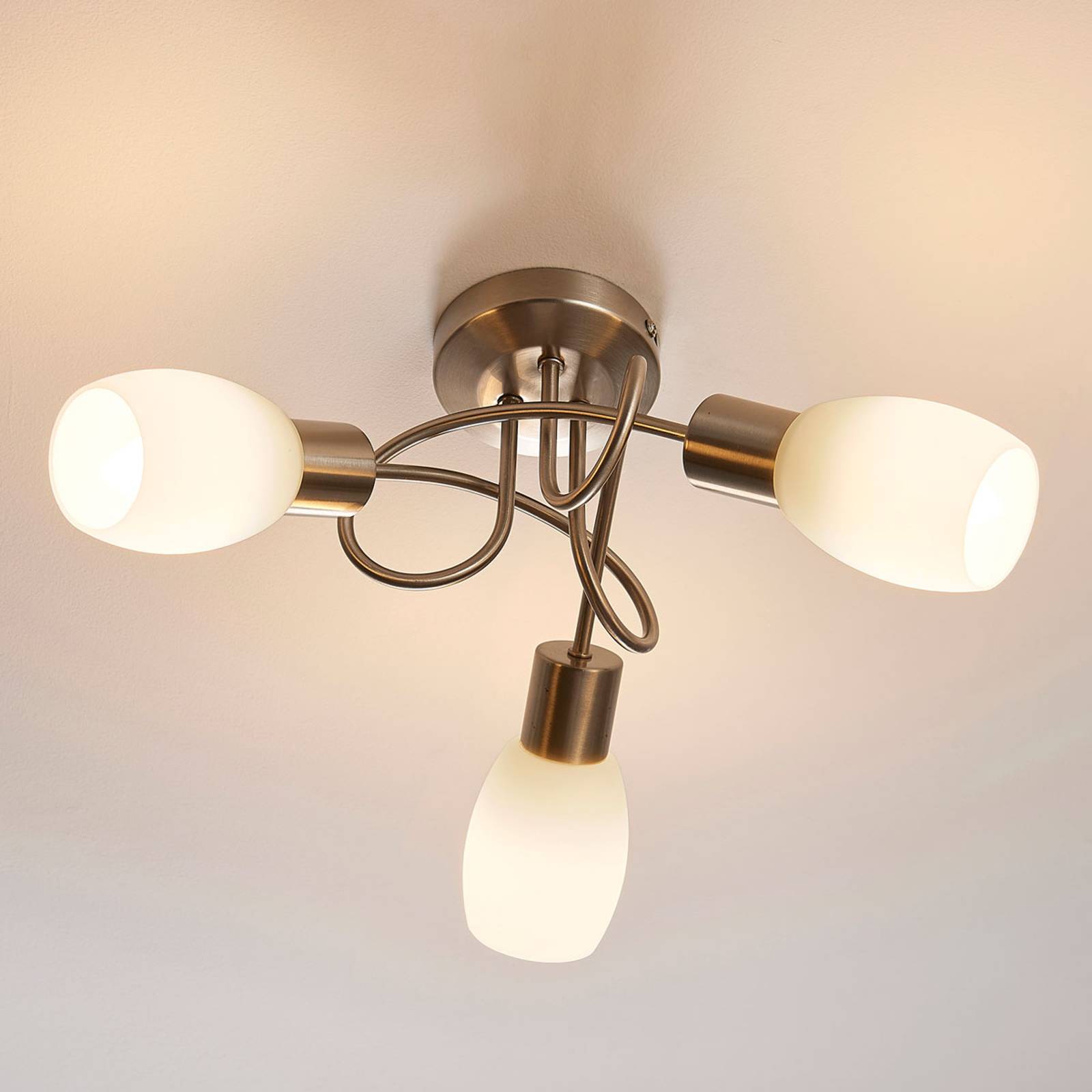 Attraktiv LED-taklampa Arda, easydim