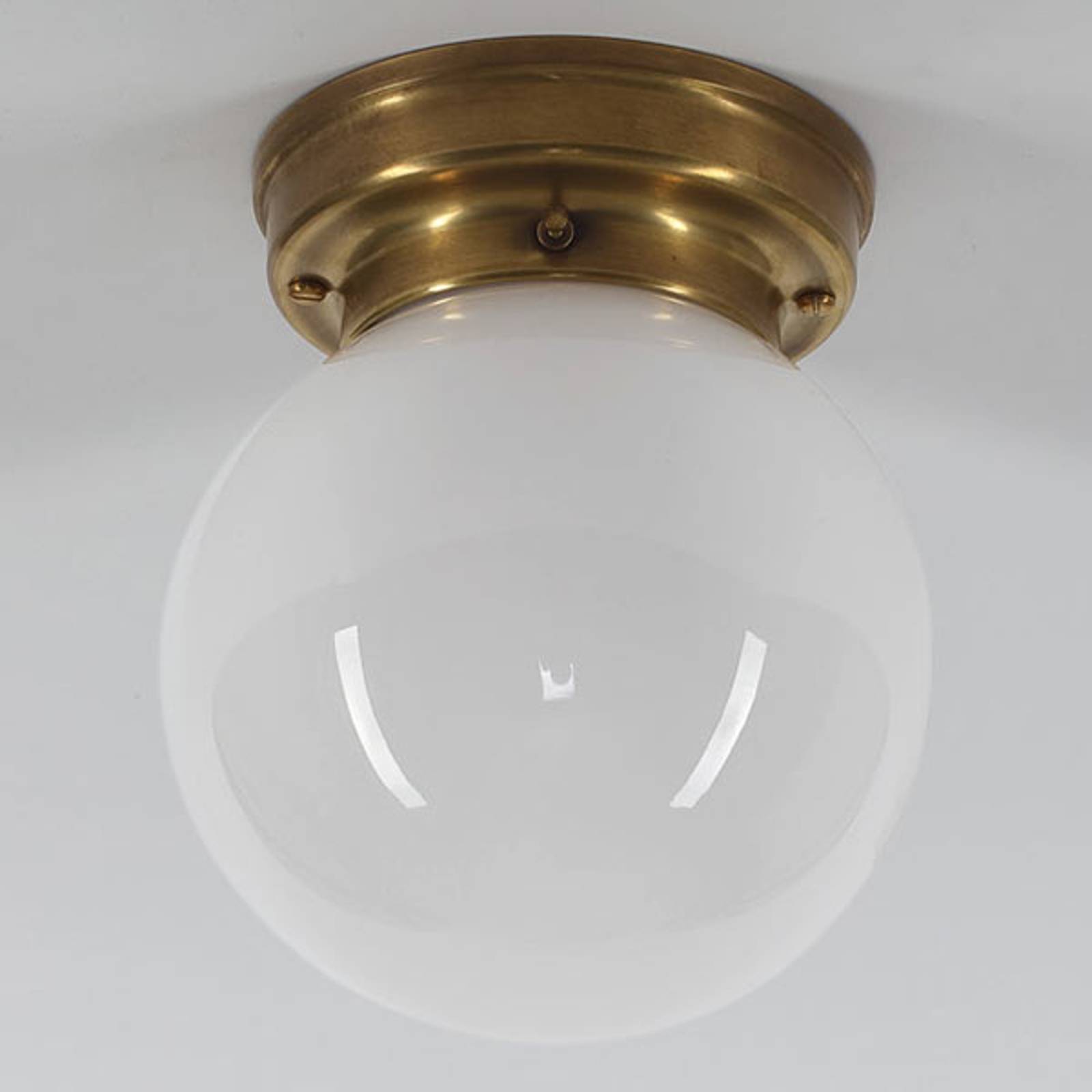 Taklampa D99-115 op B med opal glasskärm