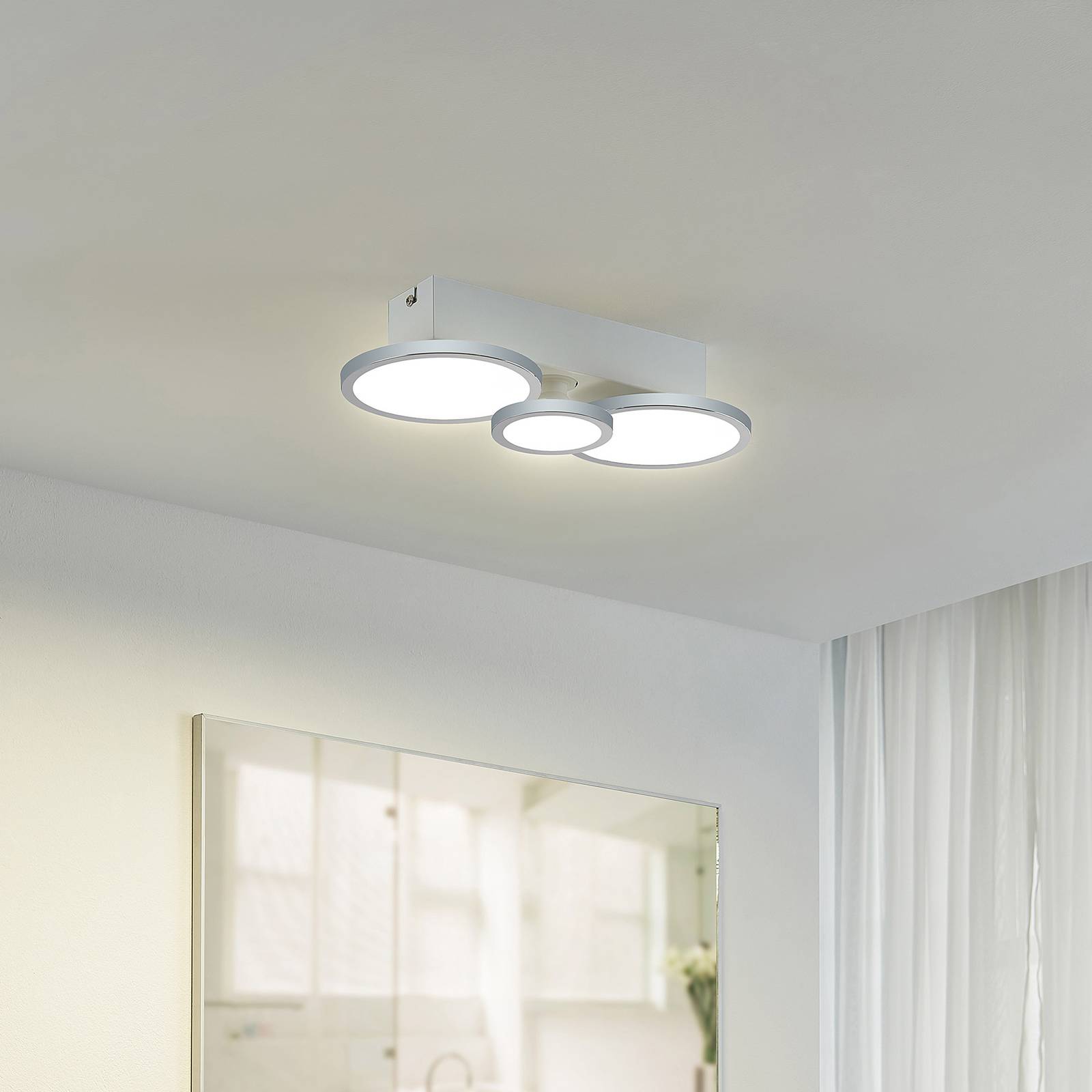 Lindby Amuria LED-taklampa, 3 lampor