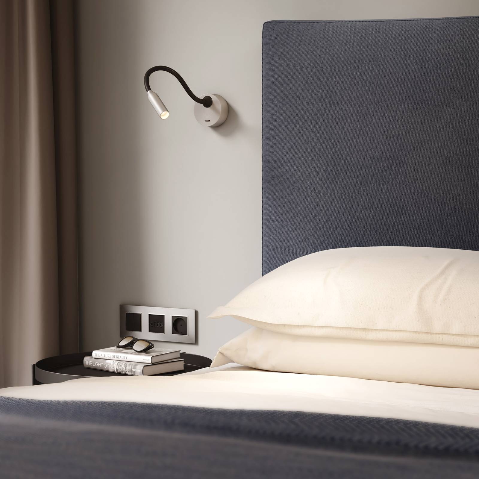 Astro Lucca LED-vägglampa med flexarm, nickel