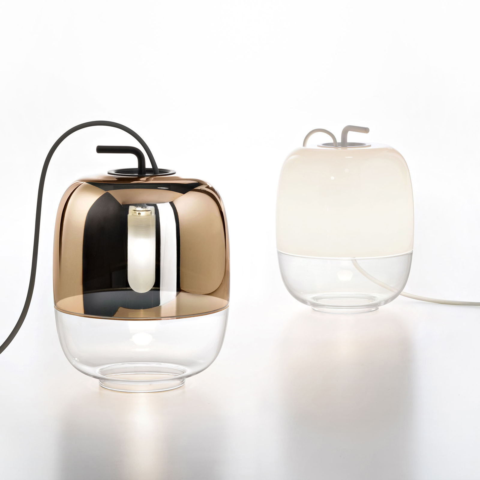Prandina Gong T1 bordslampa metalliserad koppar