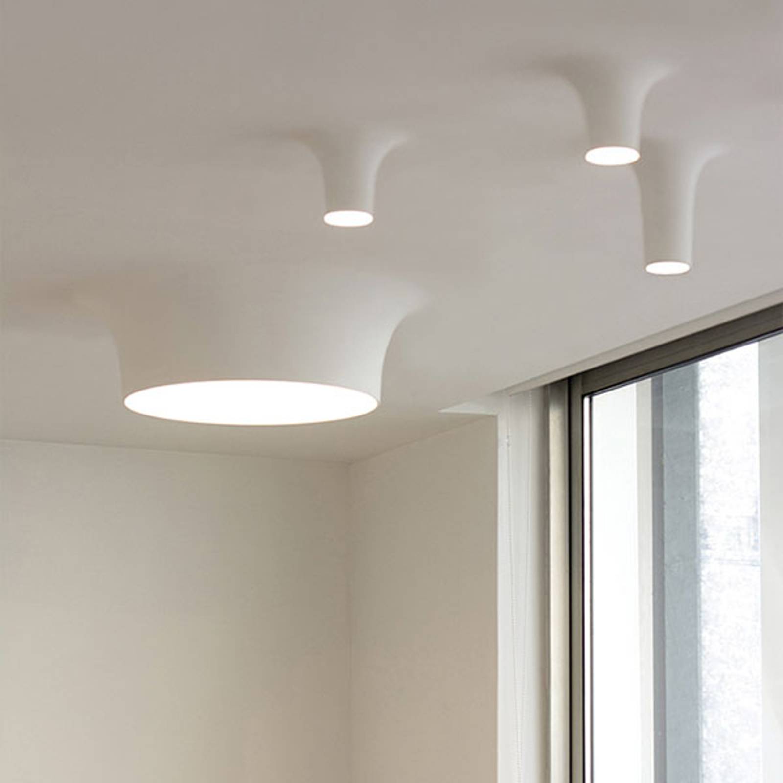 LED-takinbyggnadslampa 8935B, 2 700 K, 68 x 68 cm