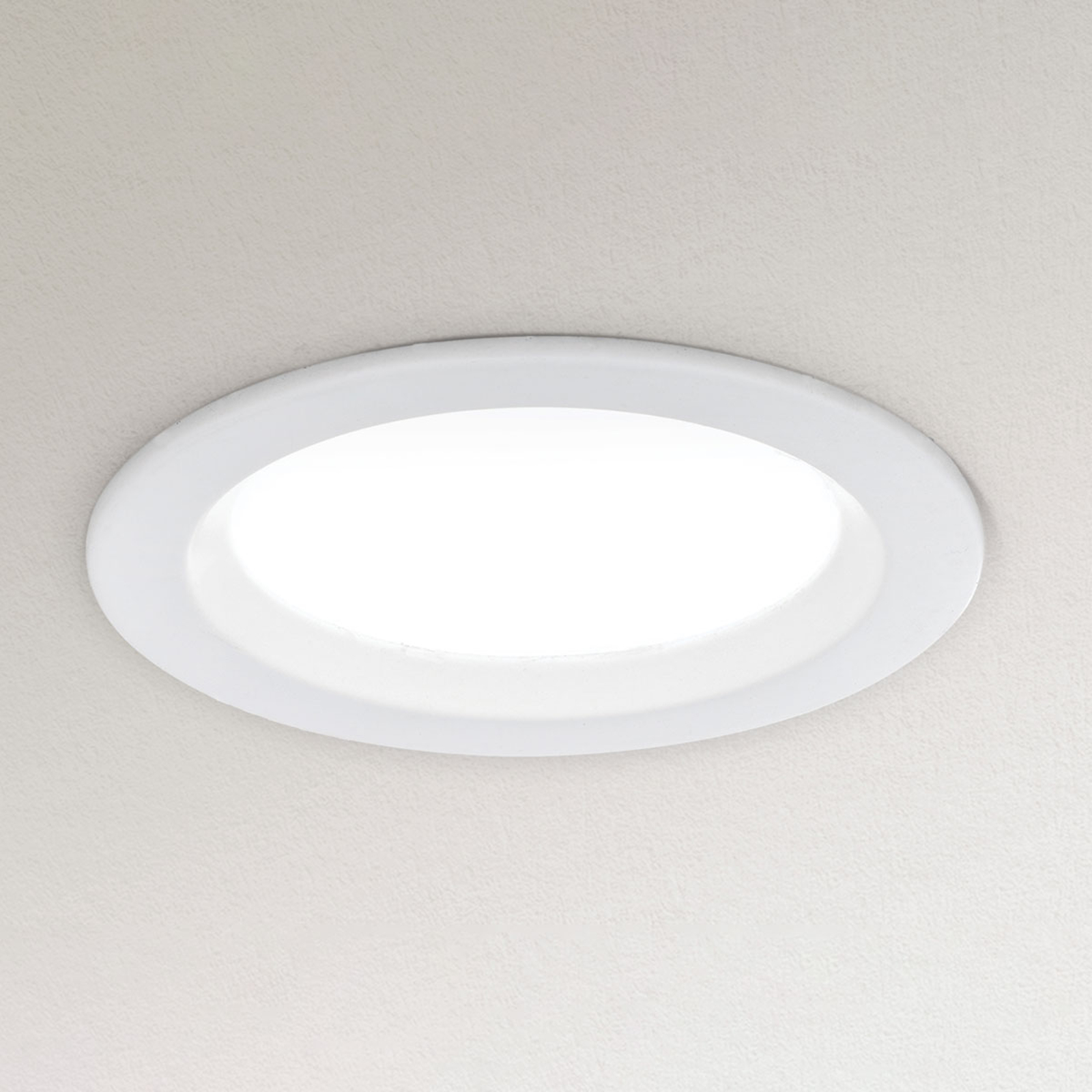Dimbar LED-inbyggnadslampa Spock Ø 9 cm vit