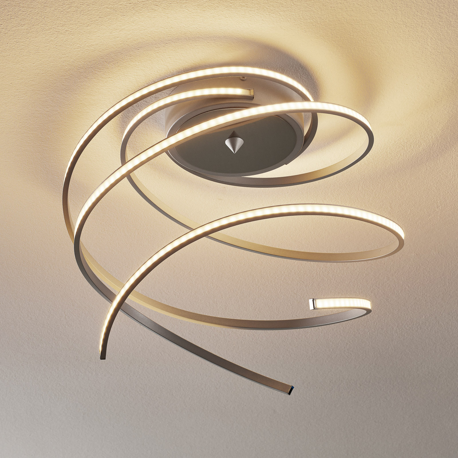 LED-taklampa Lungo 3 armar, fjärrkontroll