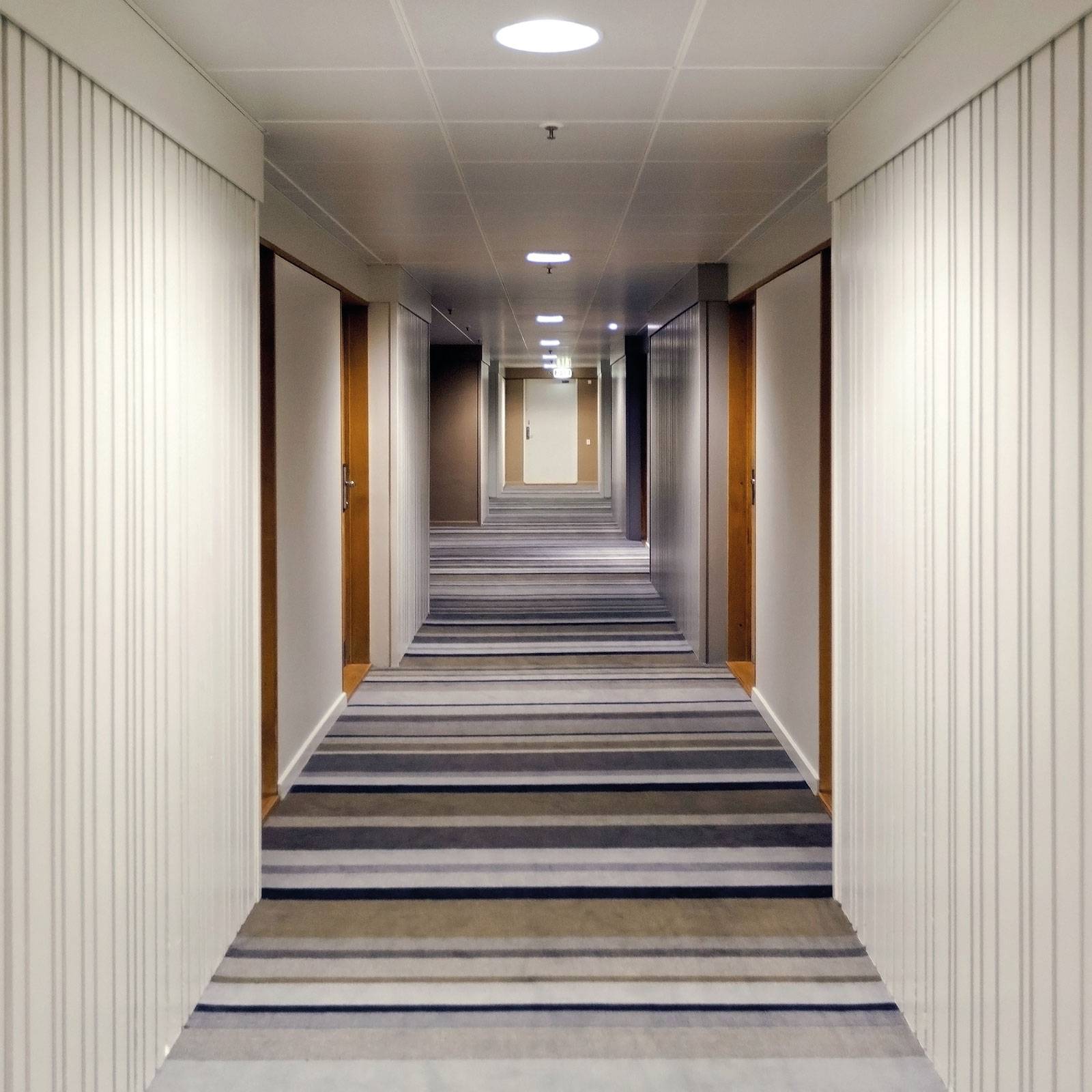 LED FR 65/205 ytmontering/inbyggnad krom 2 700 K