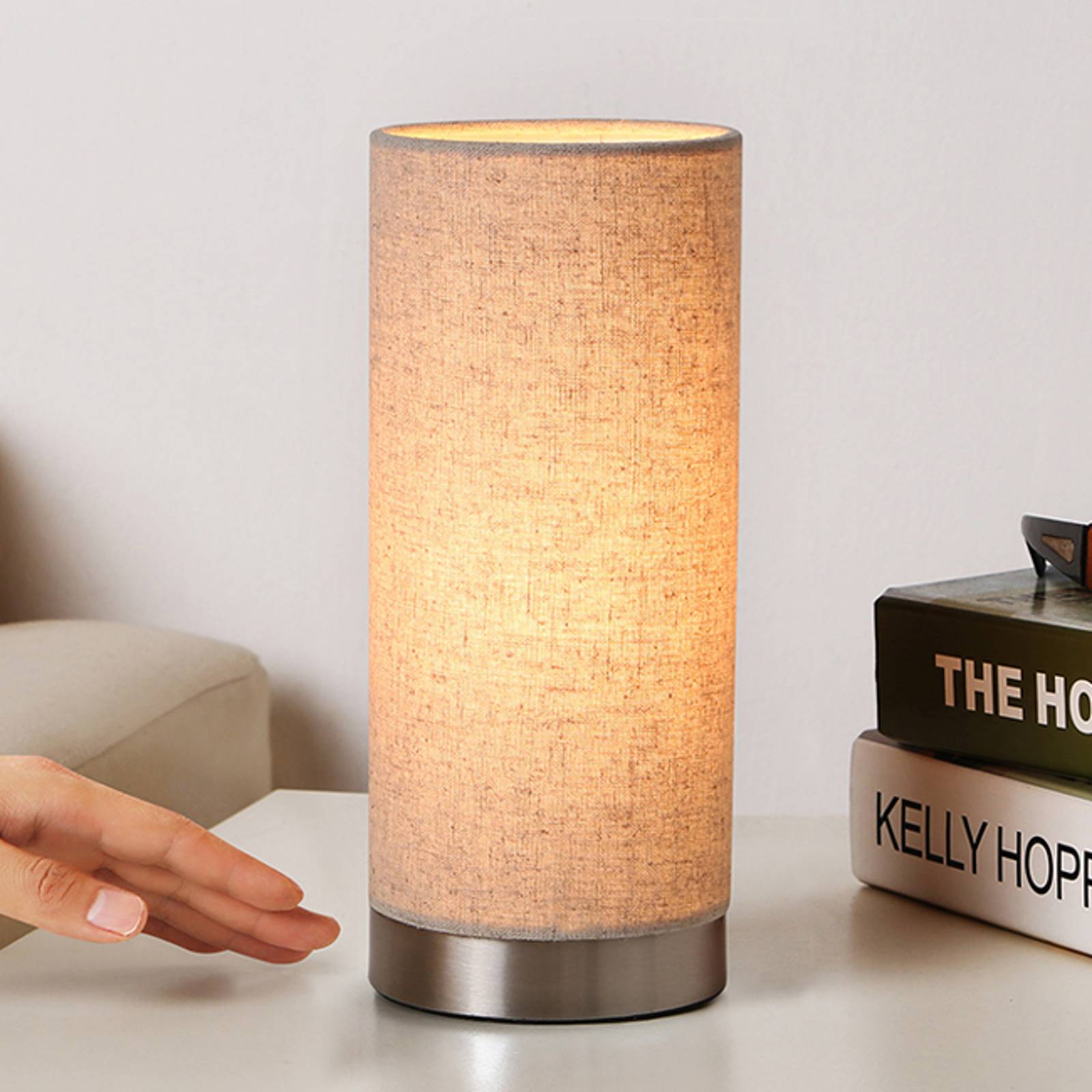 Cremefärgad tygbordslampa Rona