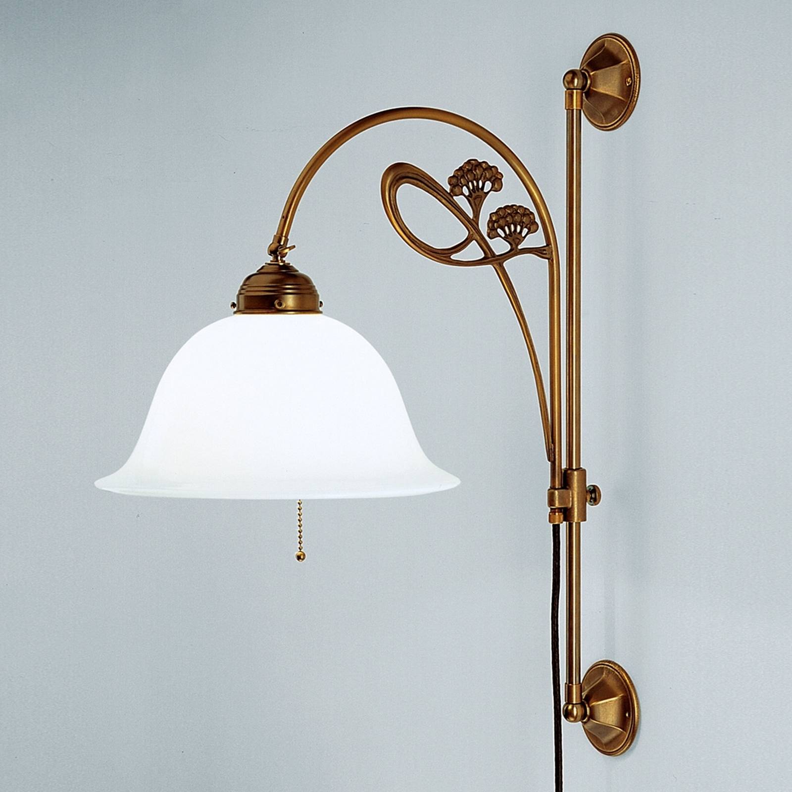 Vägglampa Athen med filigransarbete