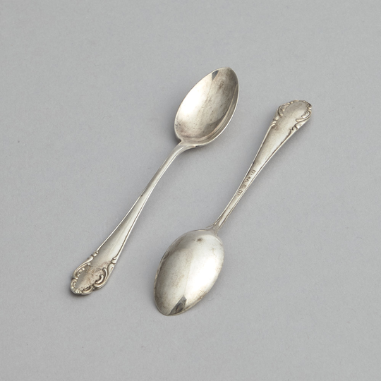 Vintage - SÅLD Moccaskedar i silver 12 st