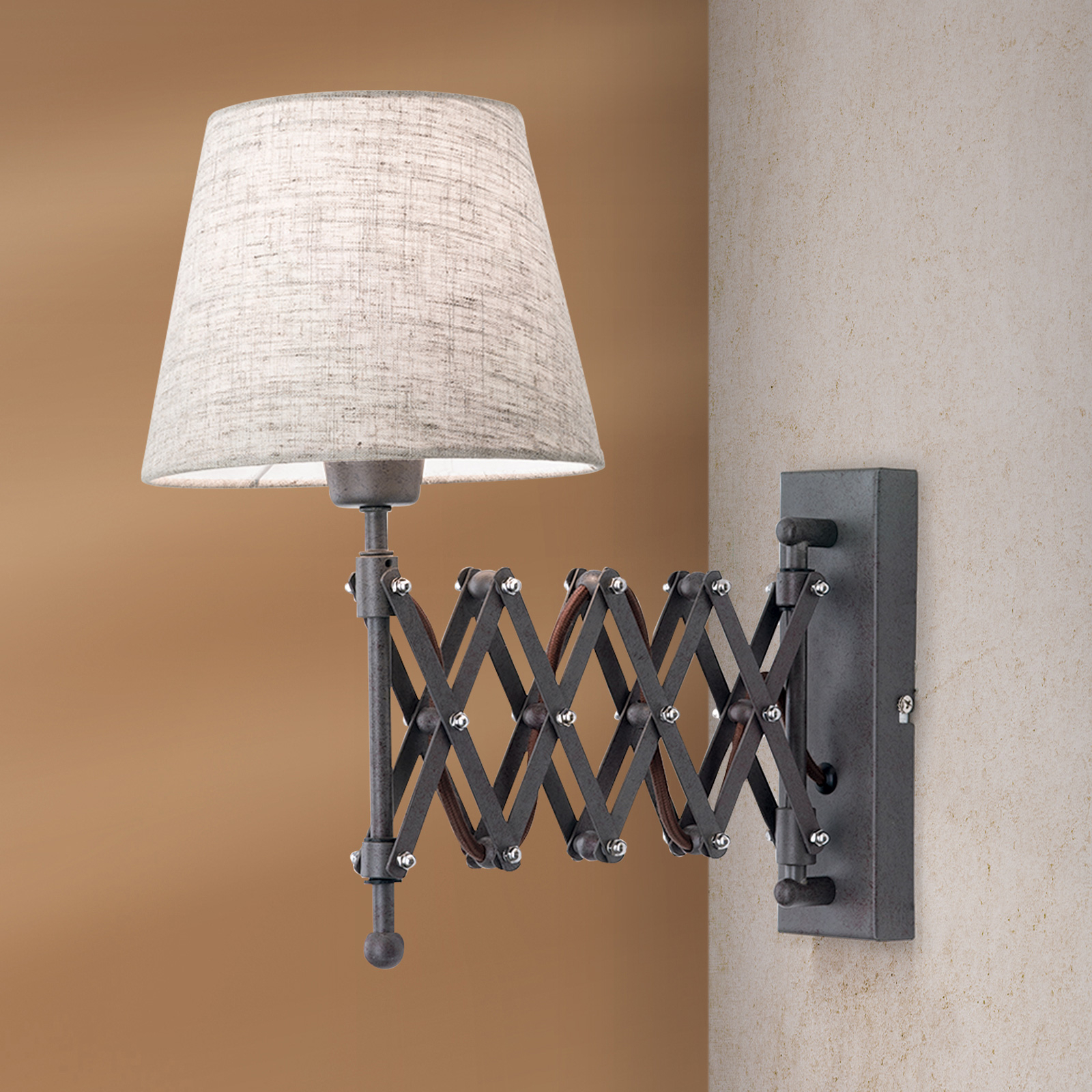 Vägglampa Factory med saxdrag