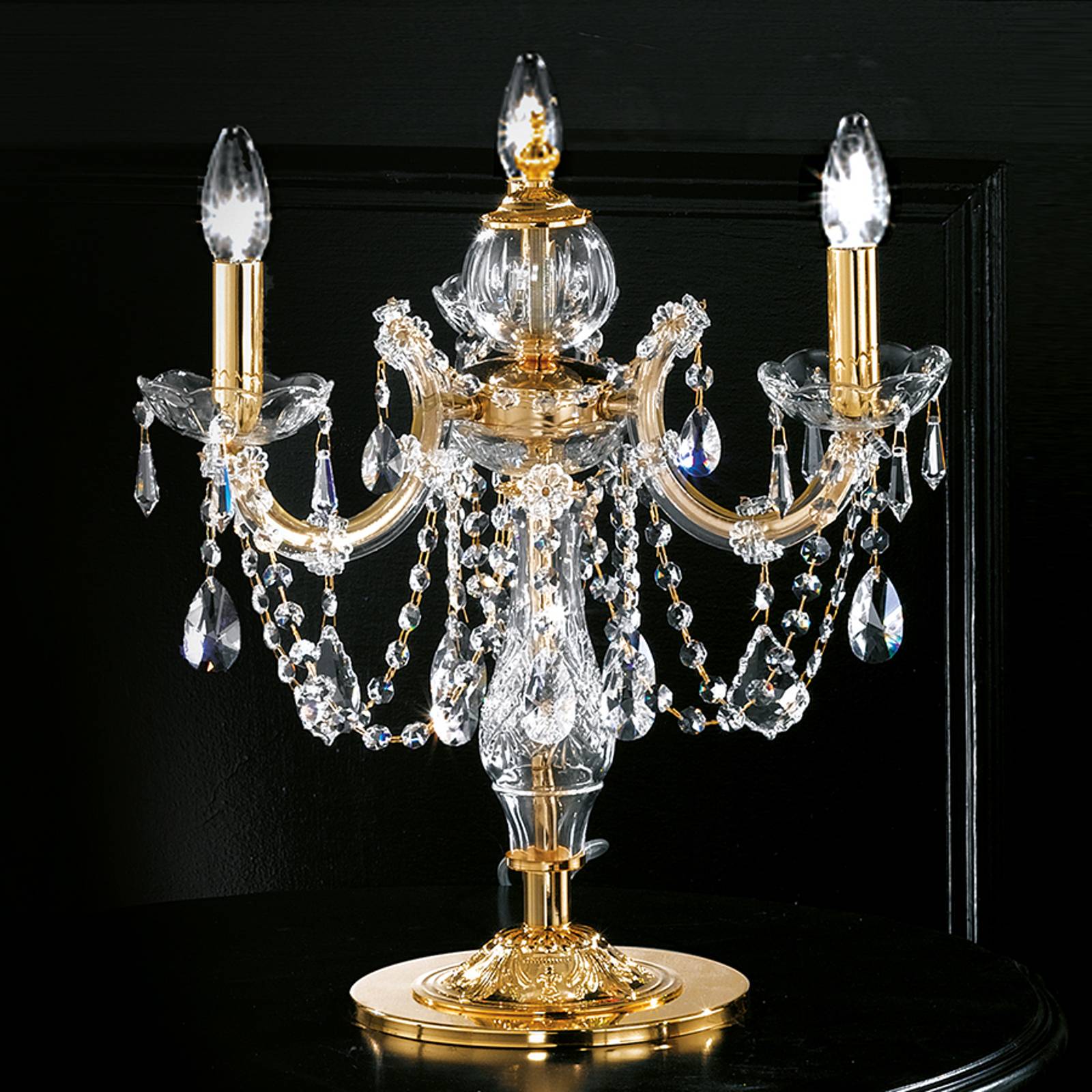 Praktfull bordslampa Maria Teresa, tre ljuskällor