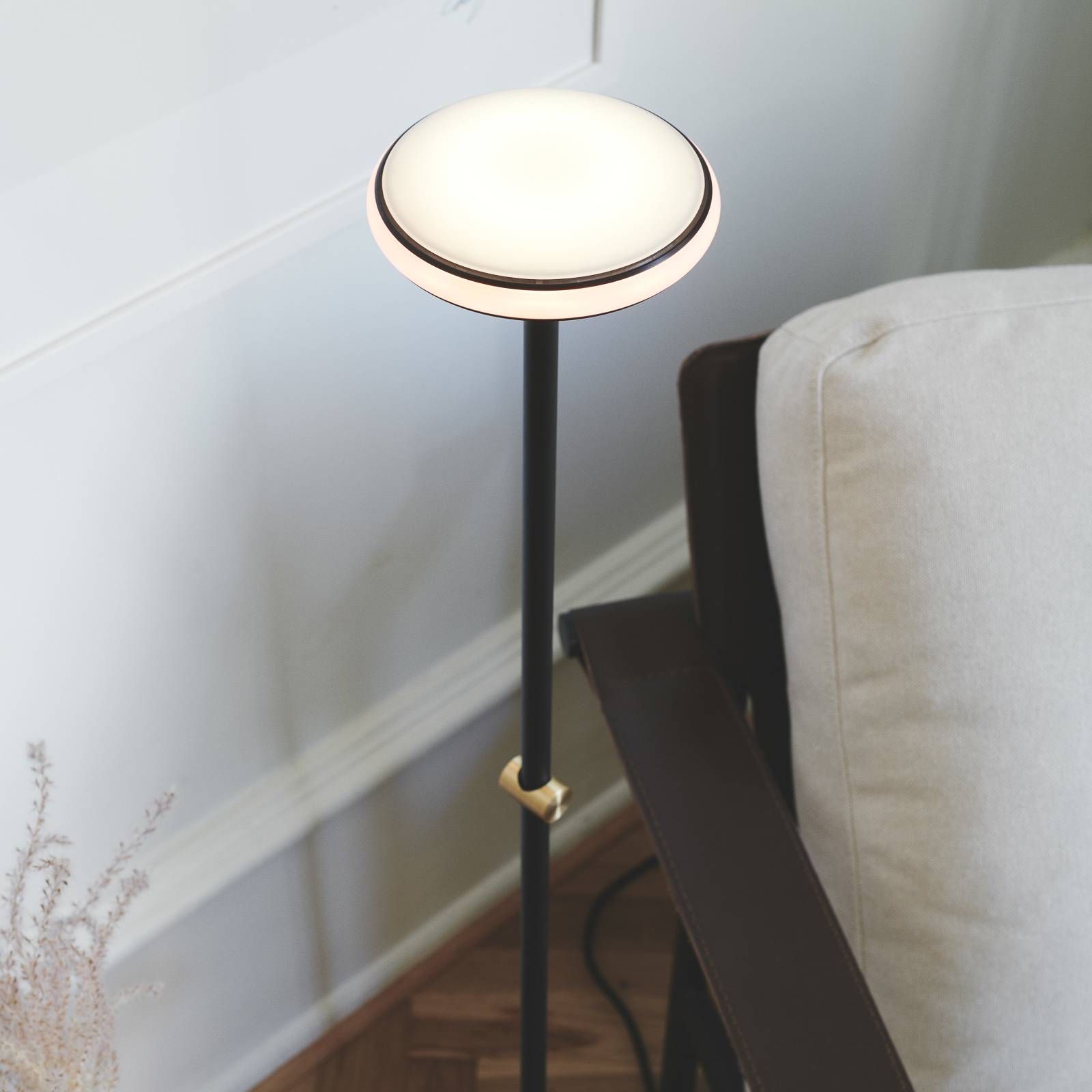 Shade ØS1 golvlampa ringar svart fot svart Node