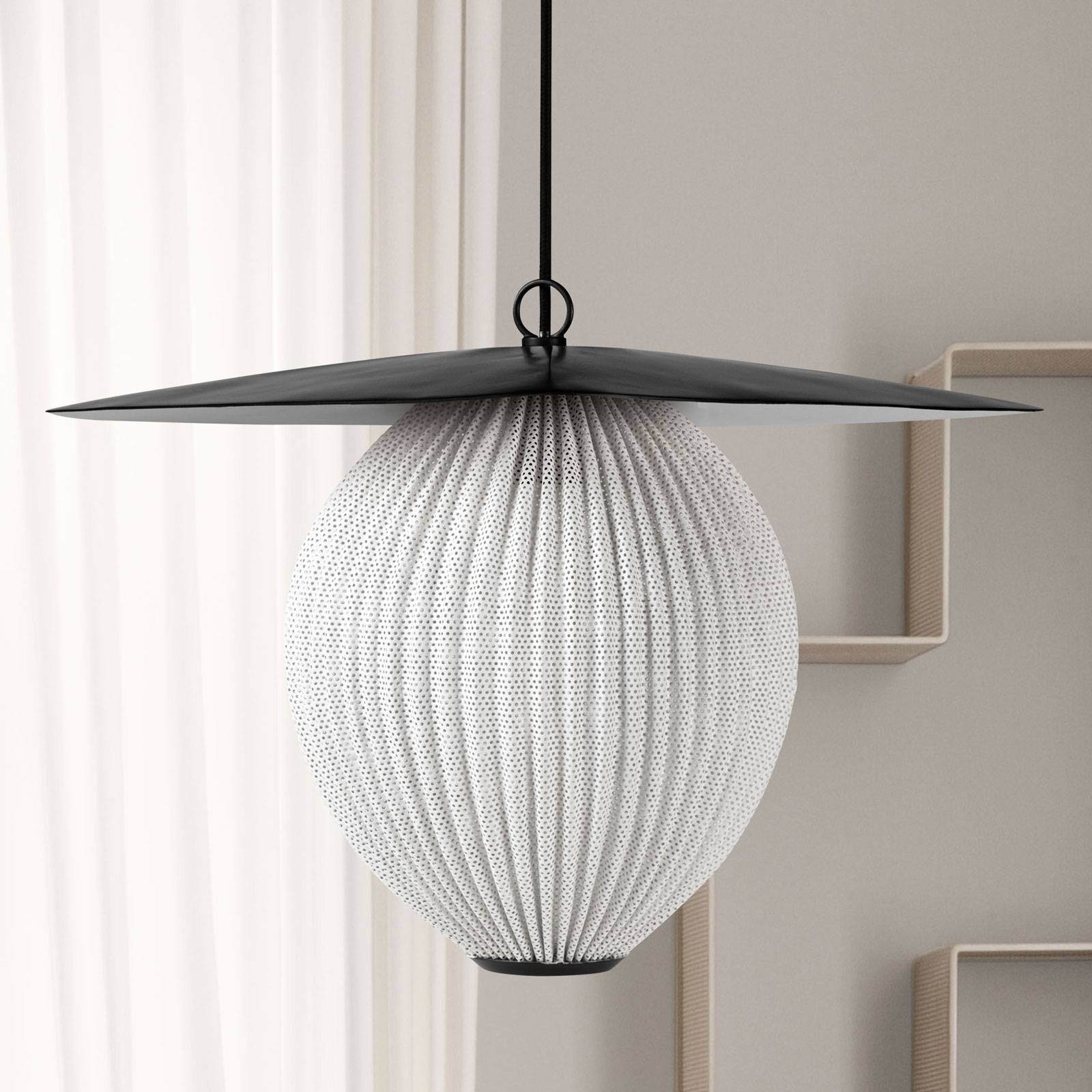 GUBI Satellite hänglampa Ø 22 cm cremevit