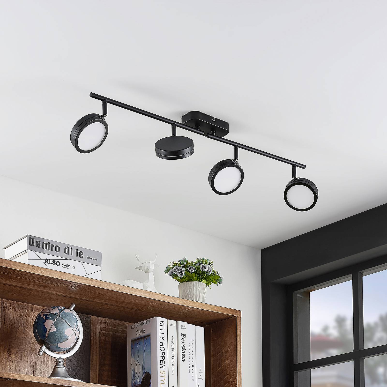 Lindby Vesim LED-spotlight, svart, 4 lampor