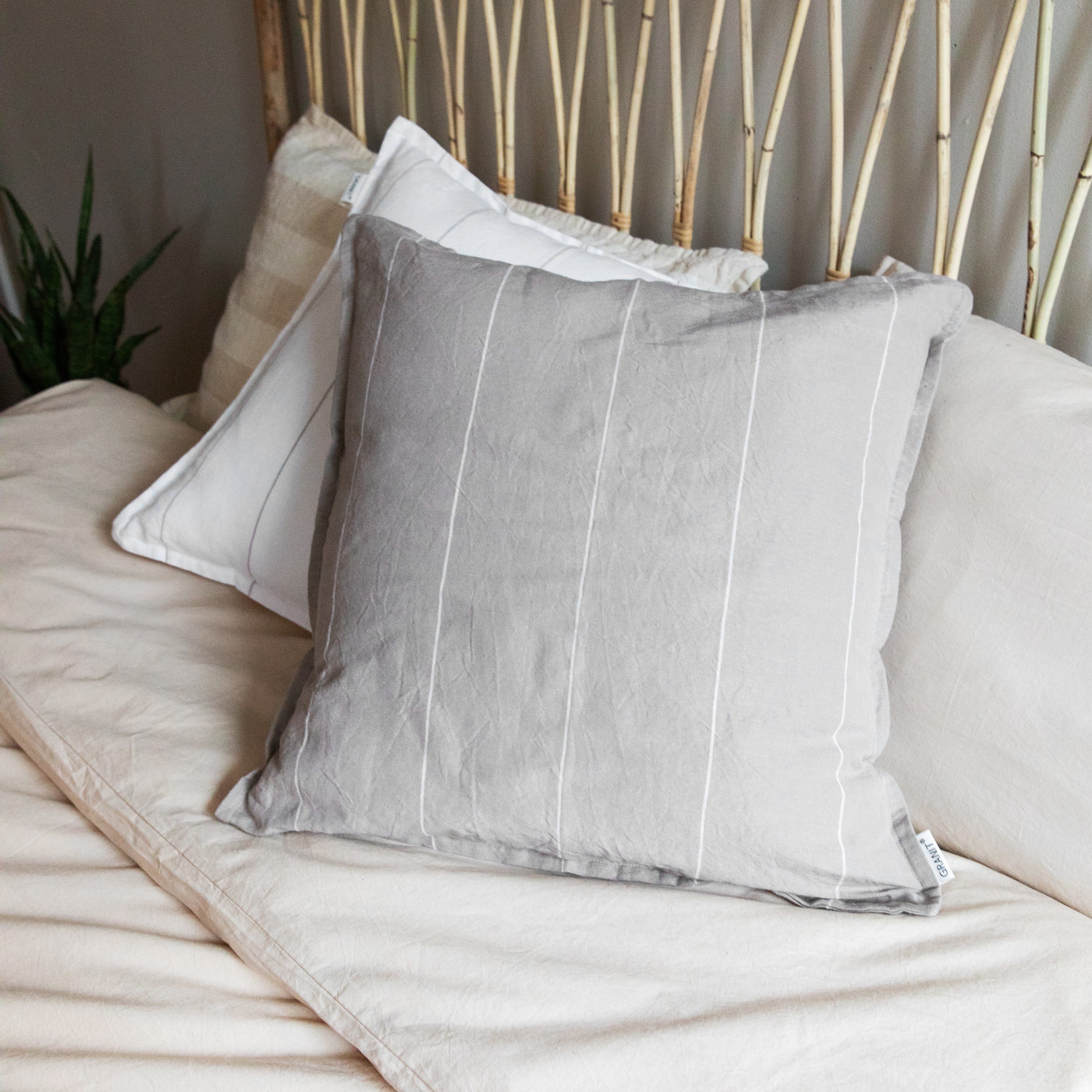 Kuddfodral 50x50cm Rand Beige