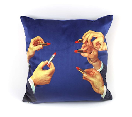 Cushion 'Toiletpaper' 50x50 Lipsticks