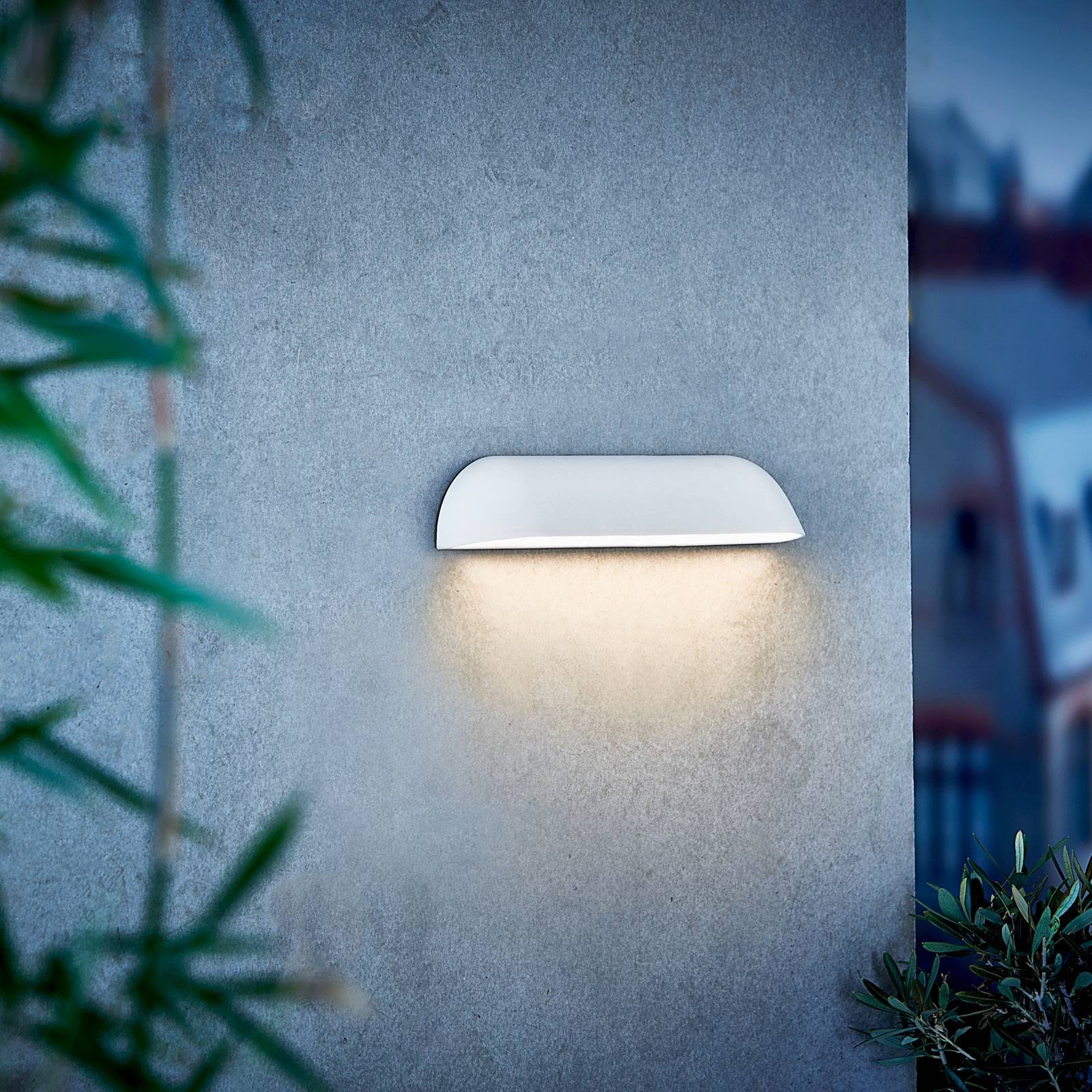 LED-utomhusvägglampa Front 36, vit