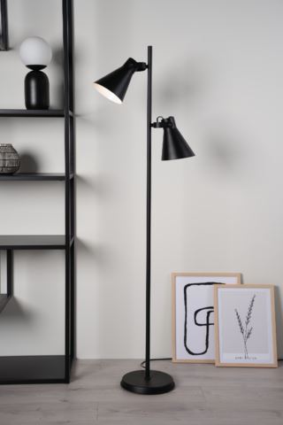 Logan golvlampa svart