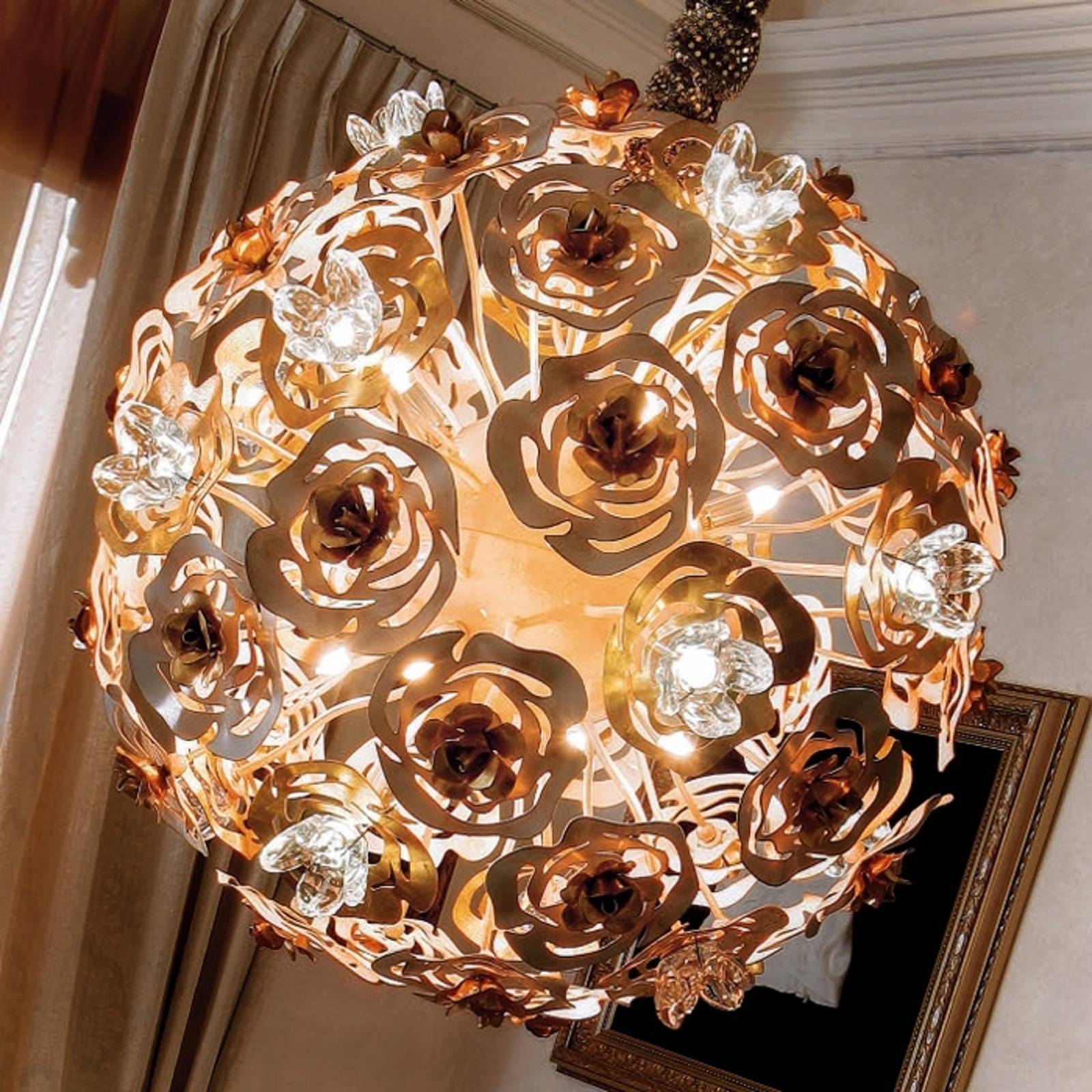 Konstfull LED-taklampa VIE EN ROSE