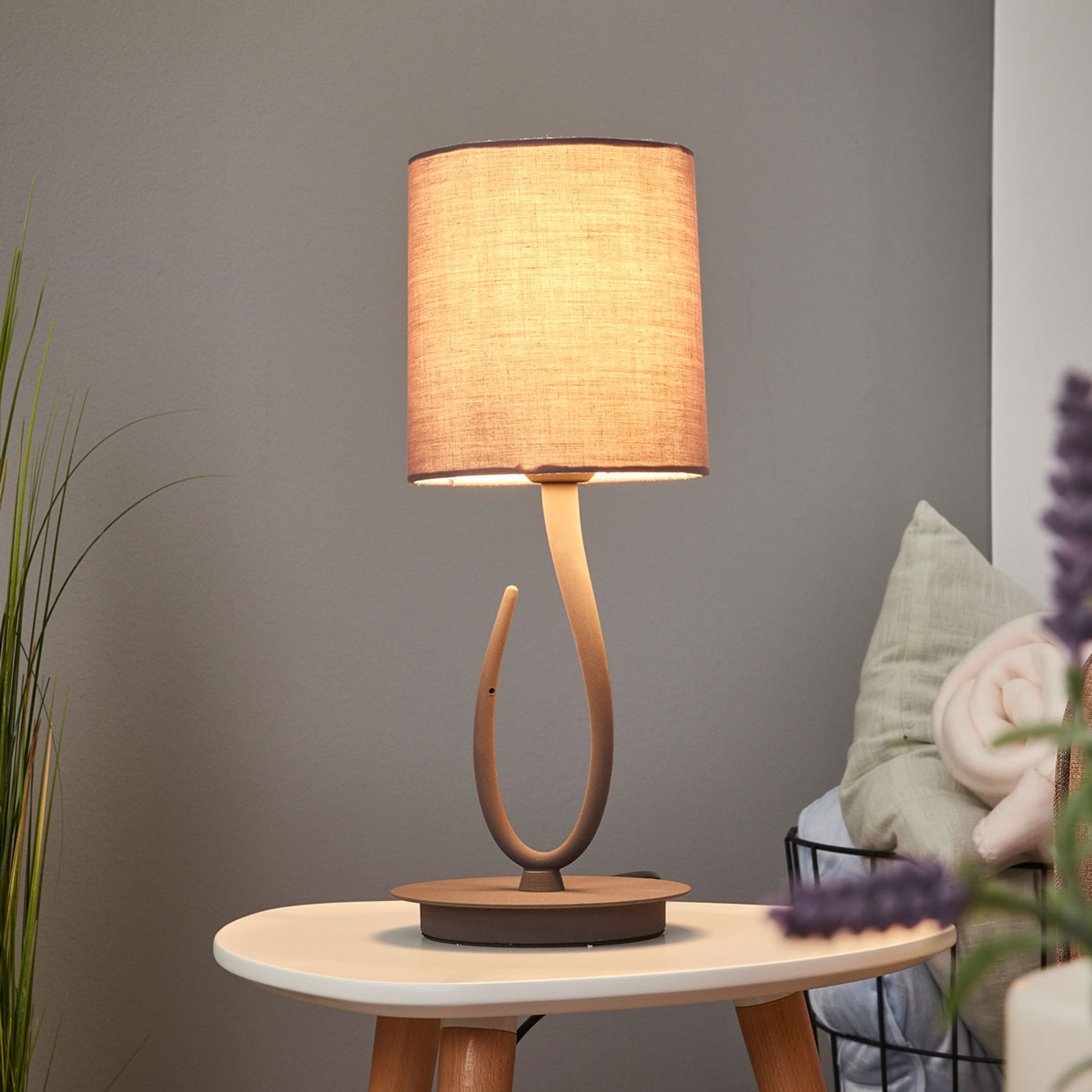 Bordslampa Lua med textilskärm, 16 cm