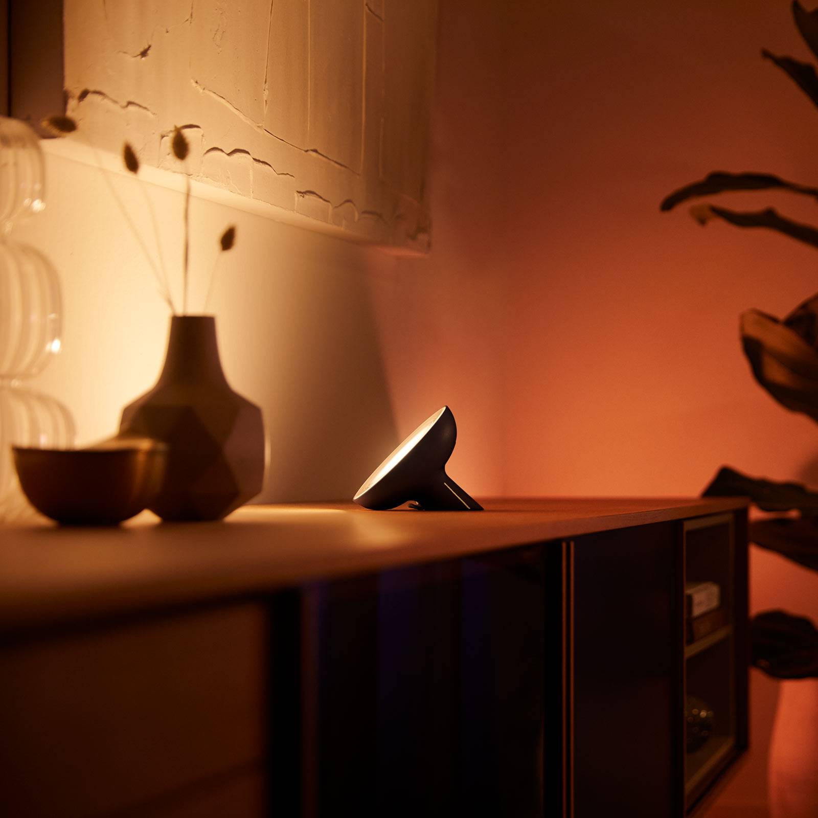 Philips Hue Bloom bordslampa svart white & color