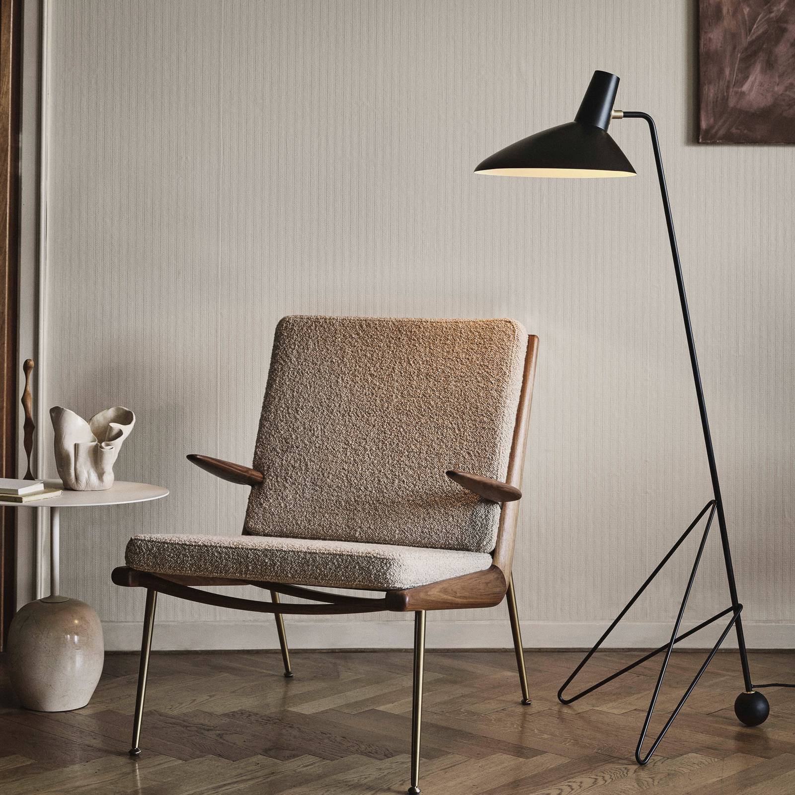 &Tradition Tripod HM8 golvlampa, svart