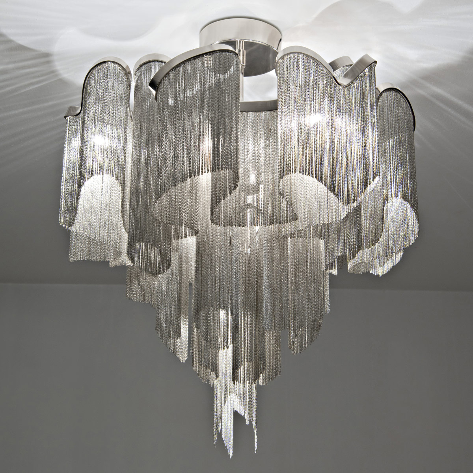Innovativ taklampa Stream