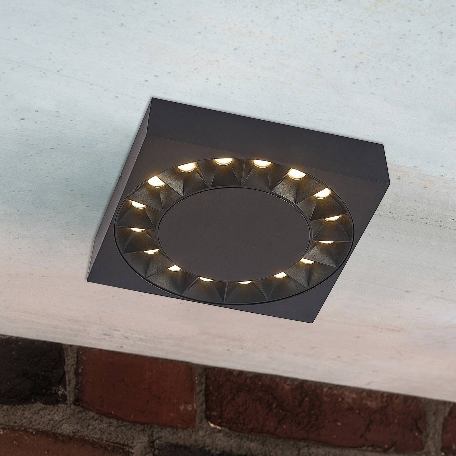 Lucande LED-utomhustaklampa Kelissa svart kantig