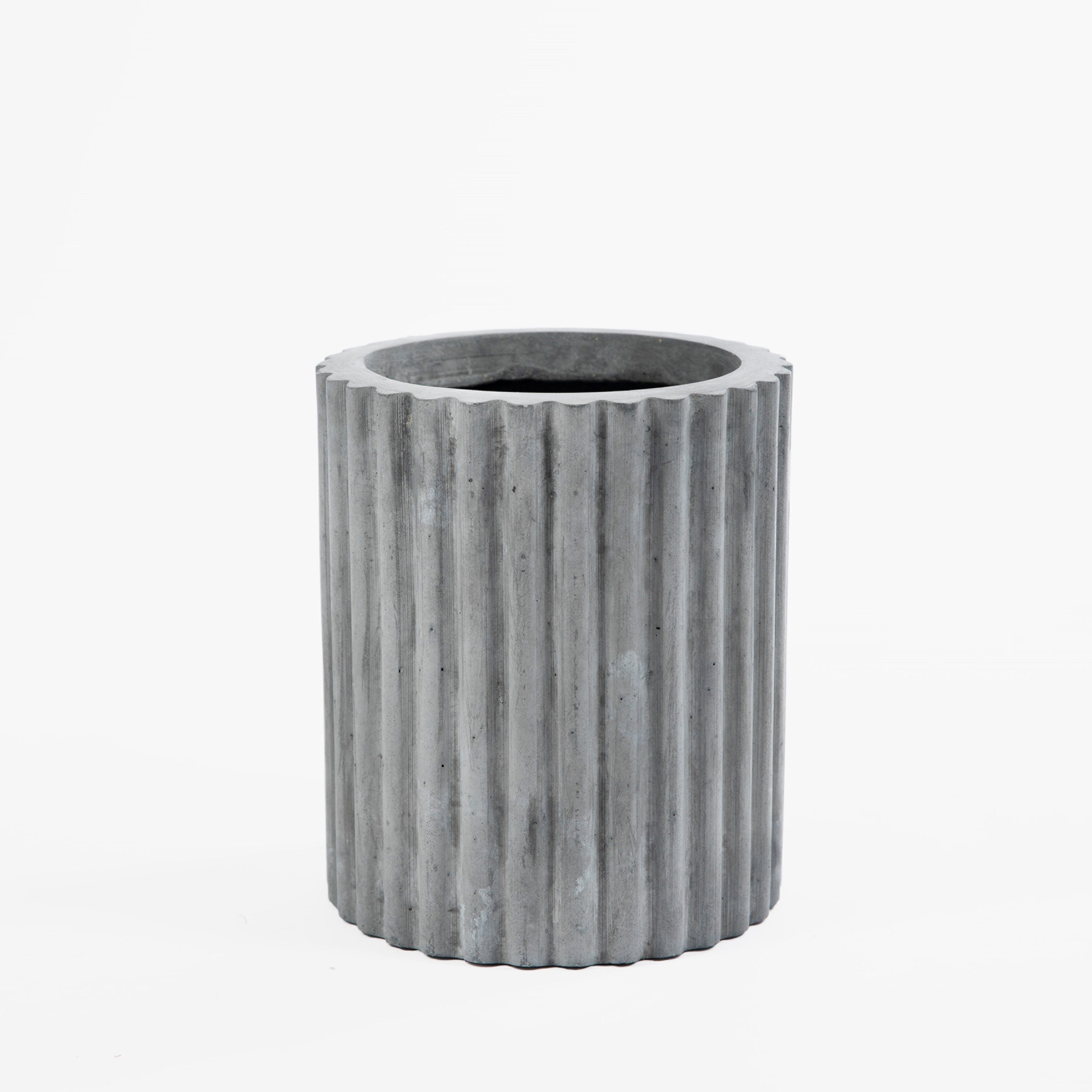 Kruka Betong Räfflad 18cm