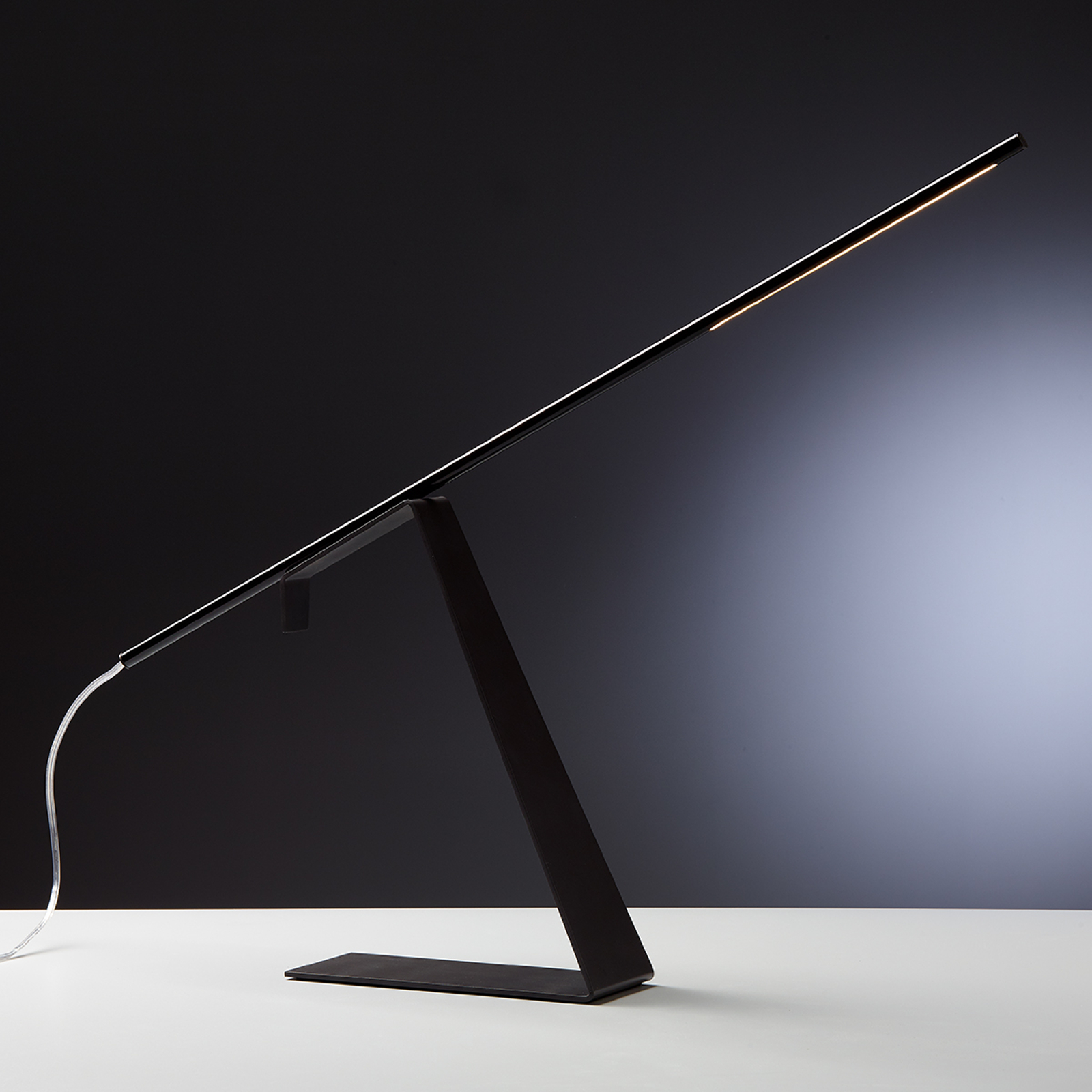 Svarta LED-design-bordslampan Jella