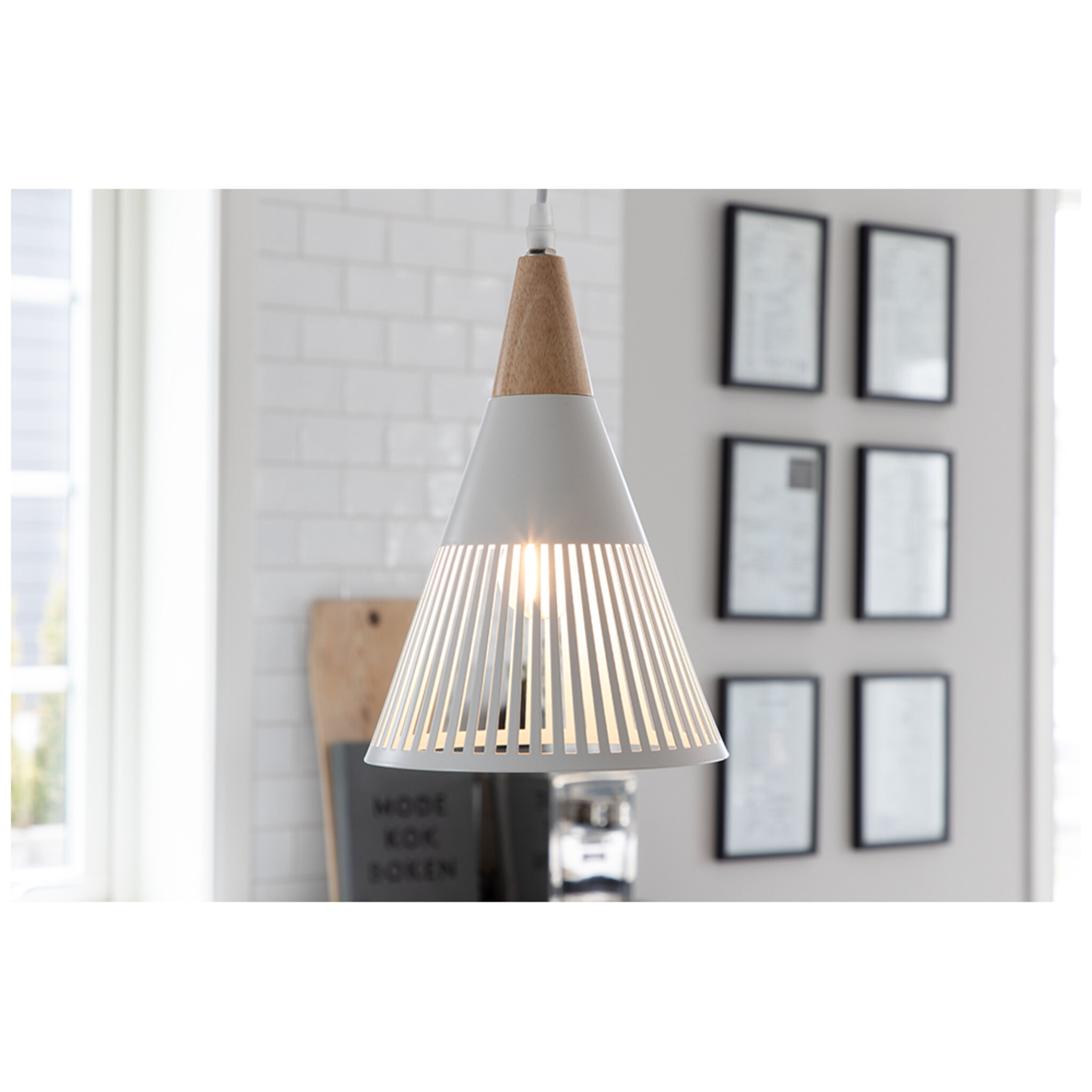 Taklampa Gruid 18x25cm, vit/trä/natur