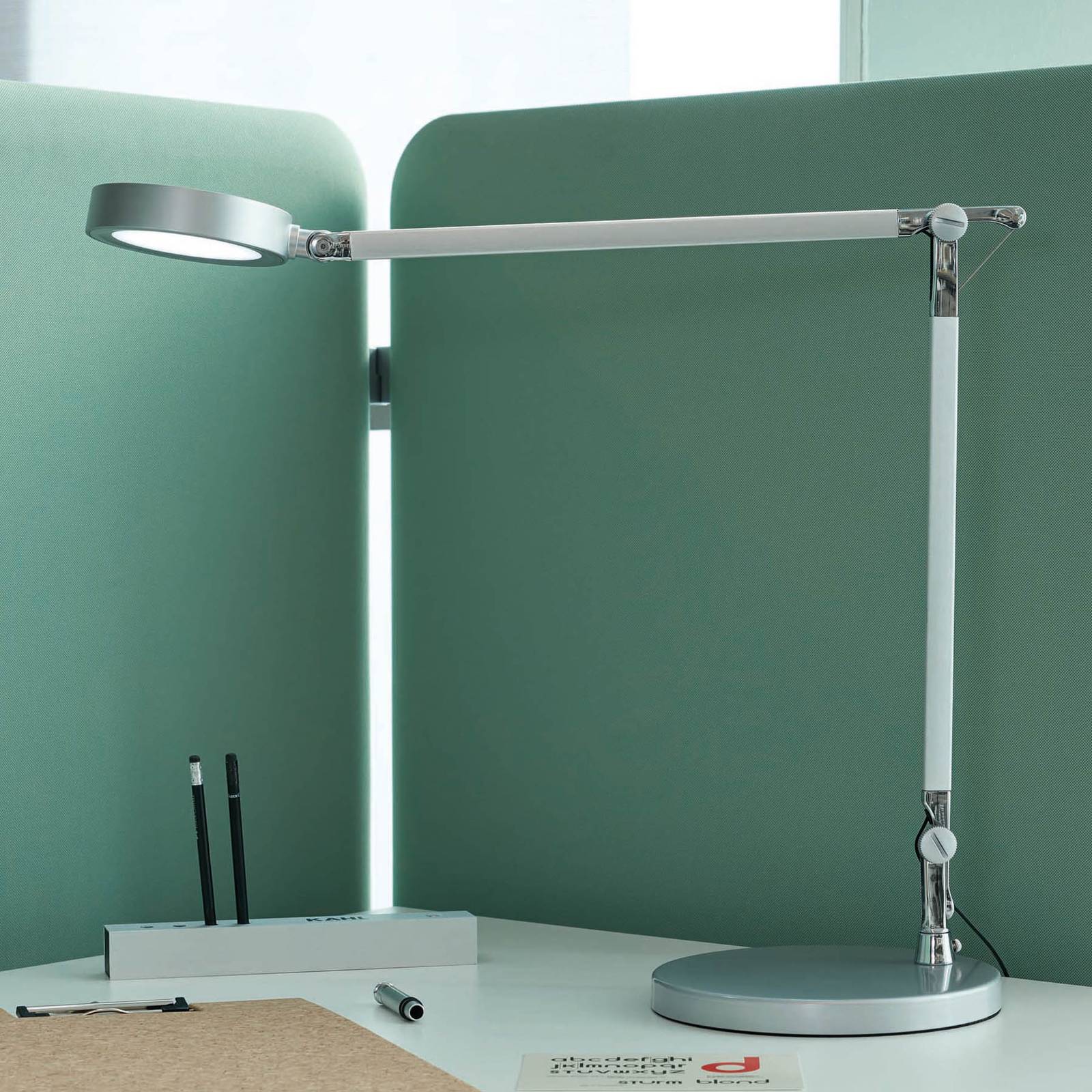 LED-bordslampa MAULgrace colour vario, dimbar