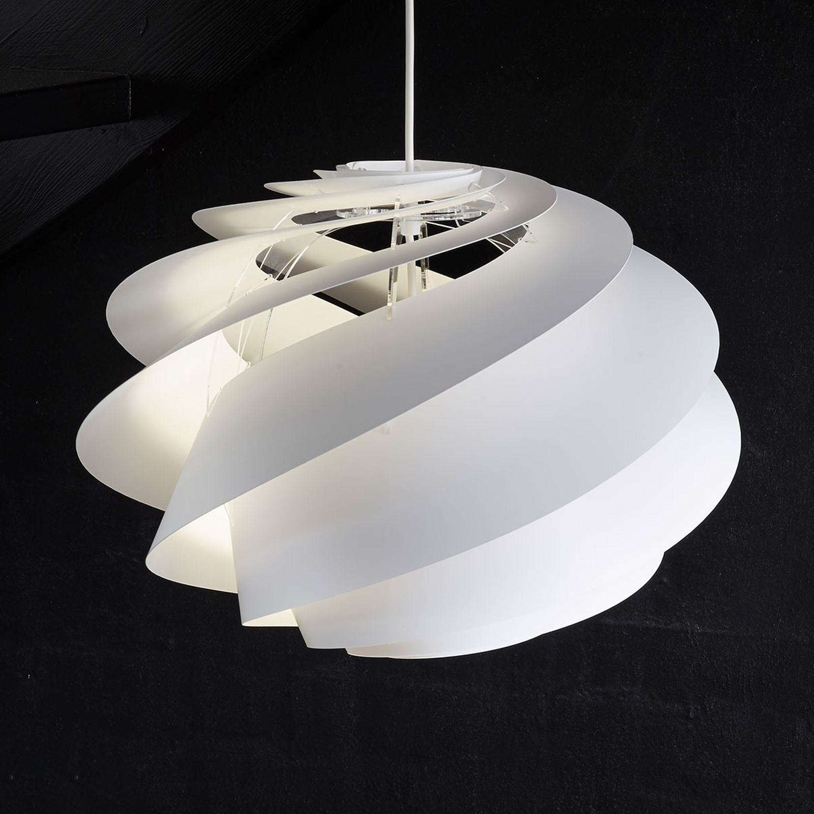 LE KLINT Swirl 1 - vit designerpendellampa