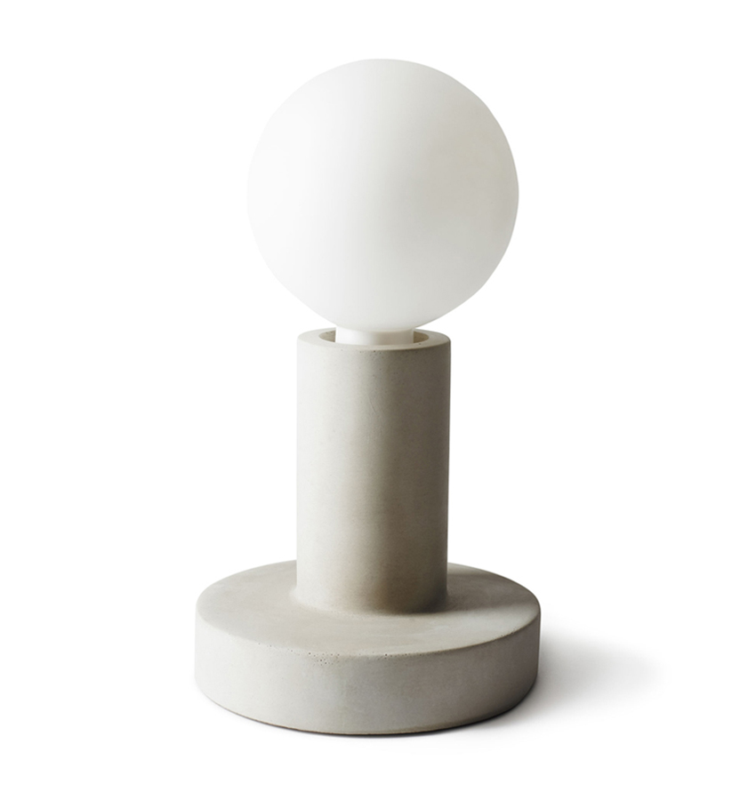 Bordslampa E-27, betong opal glob, Tove Adman