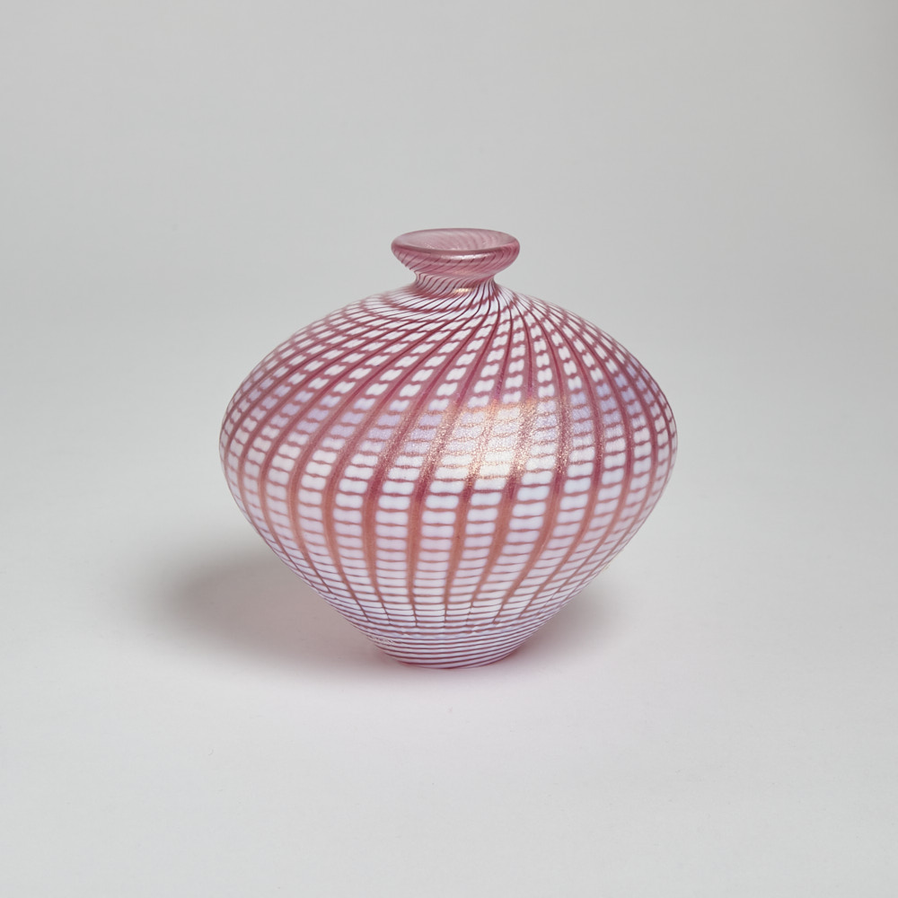 Kosta Boda - SÅLD Vas i Rosa Glas, Bertil Vallien