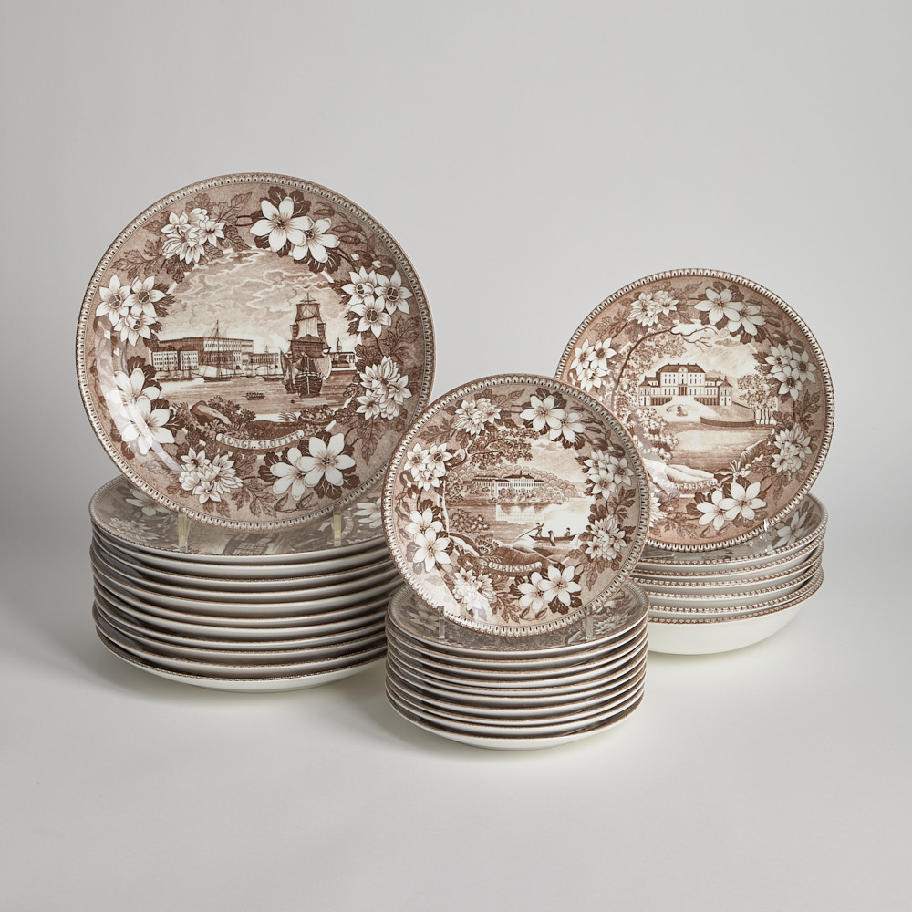 Gustavsberg - SÅLD Tallrikar "Kungliga Slott" 30 delar