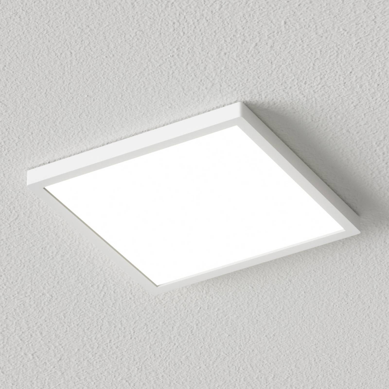 Vit, kantig LED-taklampa Solvie