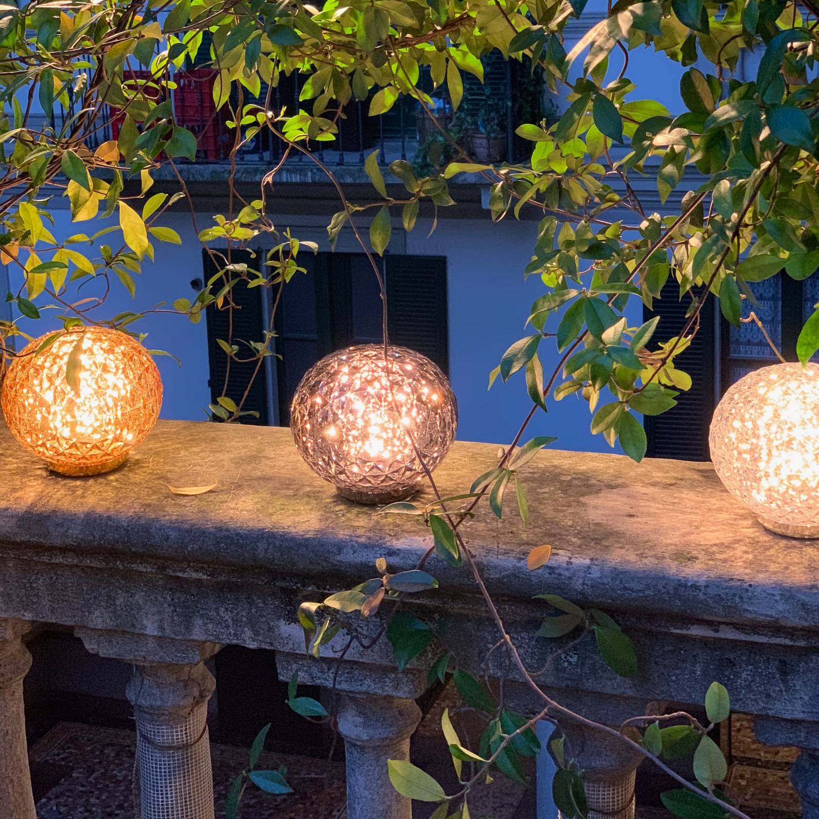 Kartell Mini Planet batteribordslampa, transparent