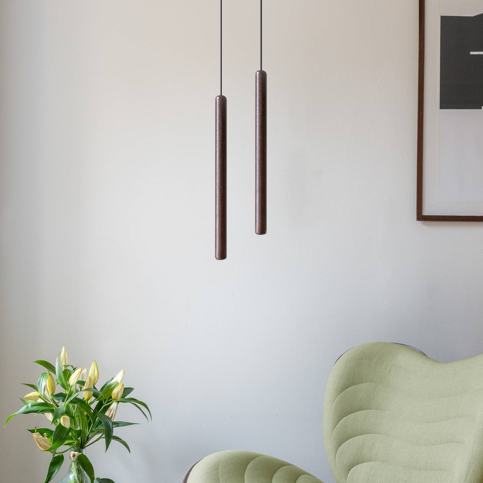 UMAGE Chimes Tall LED-pendellampa ek mörk