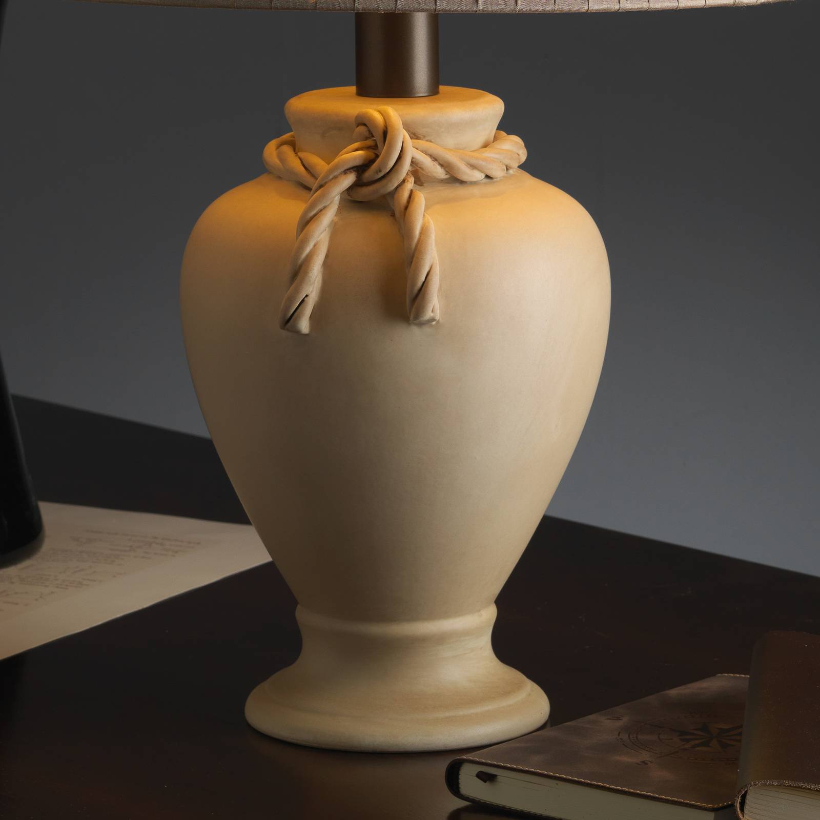 Bordslampa Treccia med tygskärm