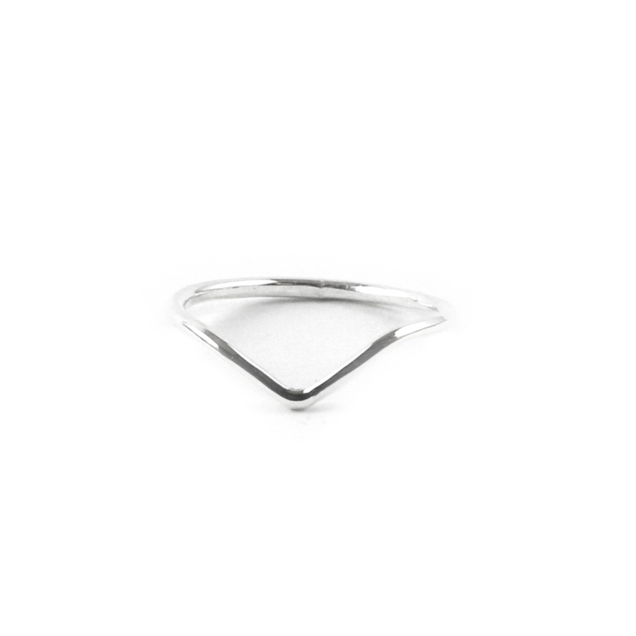 Ring Chevron silver av Mia Sahlberg