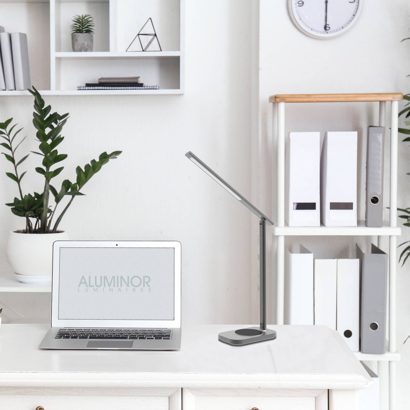 Aluminor Lunia LED-bordslampa med USB